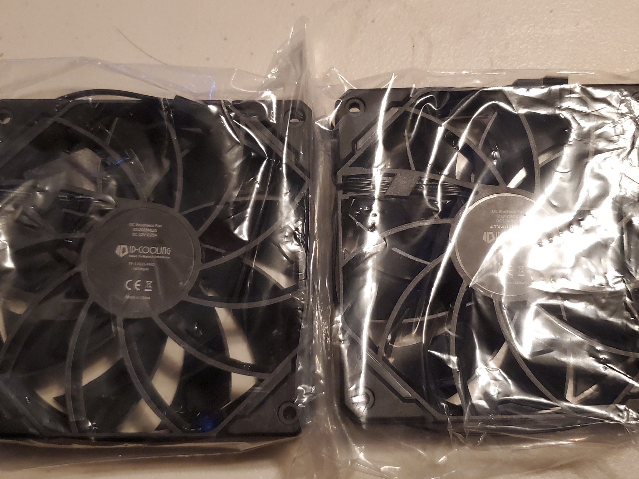 ID-COOLING TF-12025-PRO 120mm 4pin PWM Fans (2-Pack)