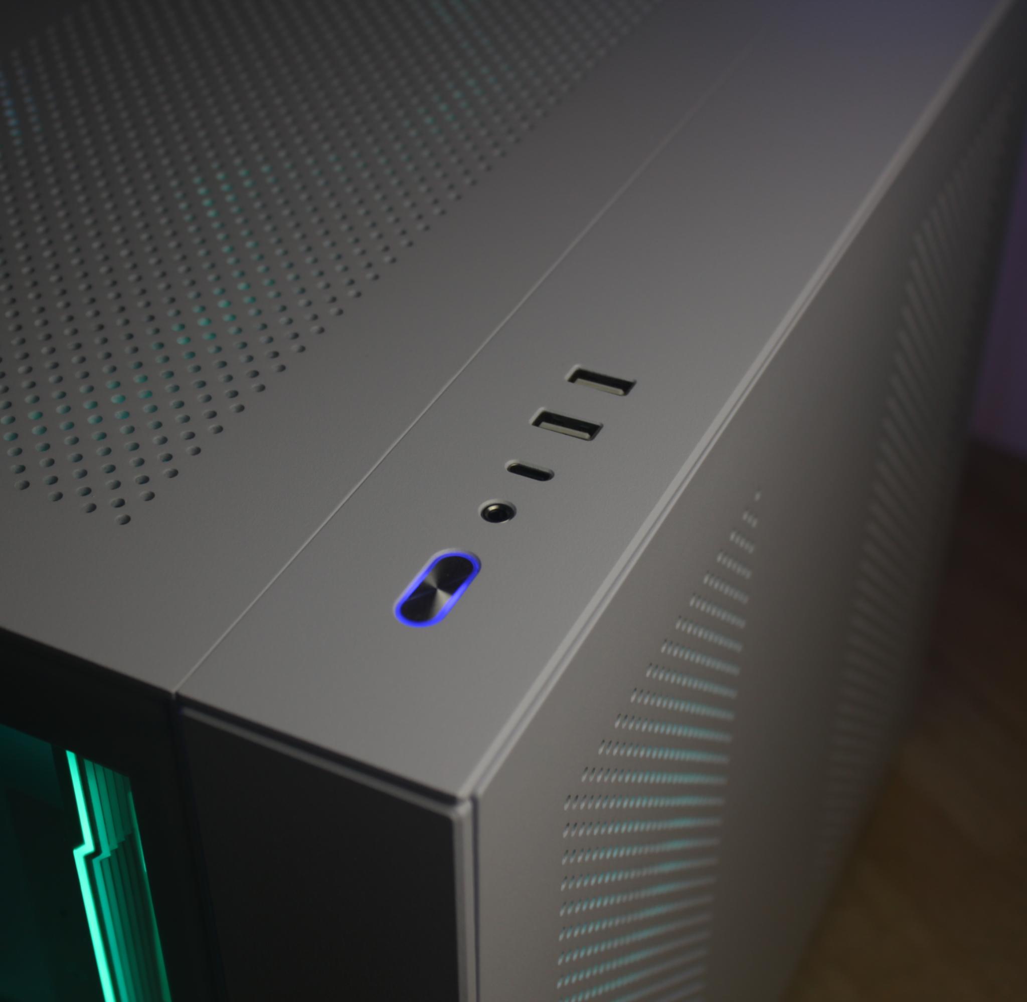 Northern Aurora | RTX 5070 Ti | Ryzen 7 9800X3D