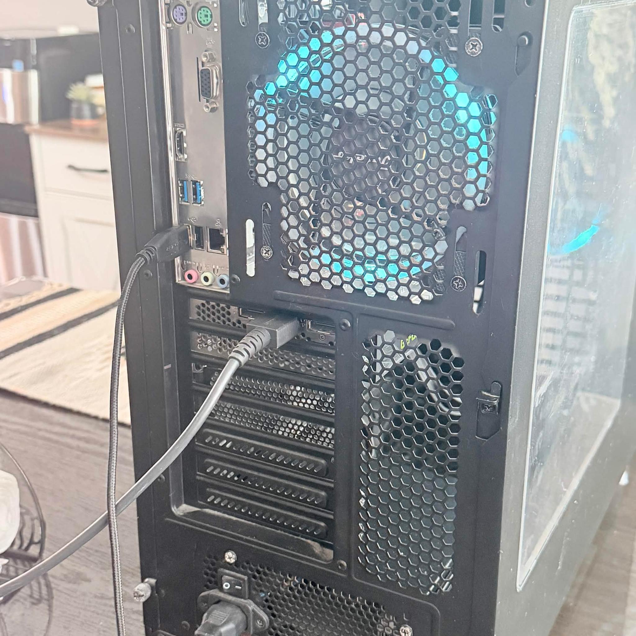 Gaming Pc Old but cheap