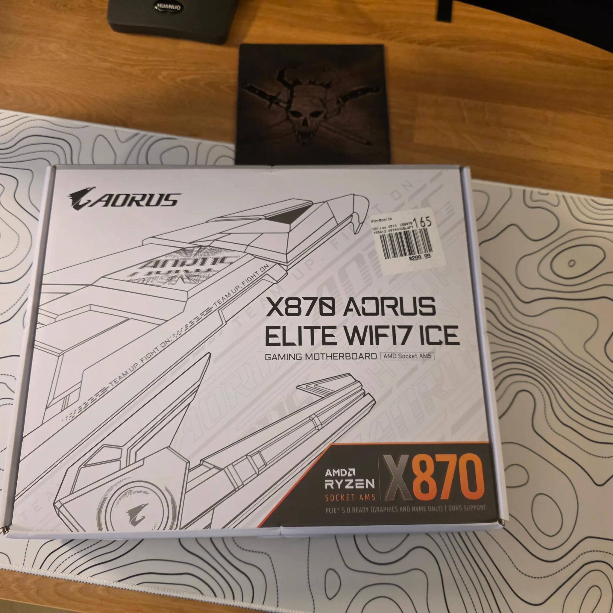 GIGABYTE X870 AORUS Elite WIFI7 ICE AMD AM5 Motherboard, ATX, DDR5, PCIe 5.0, 2.5GbE LAN