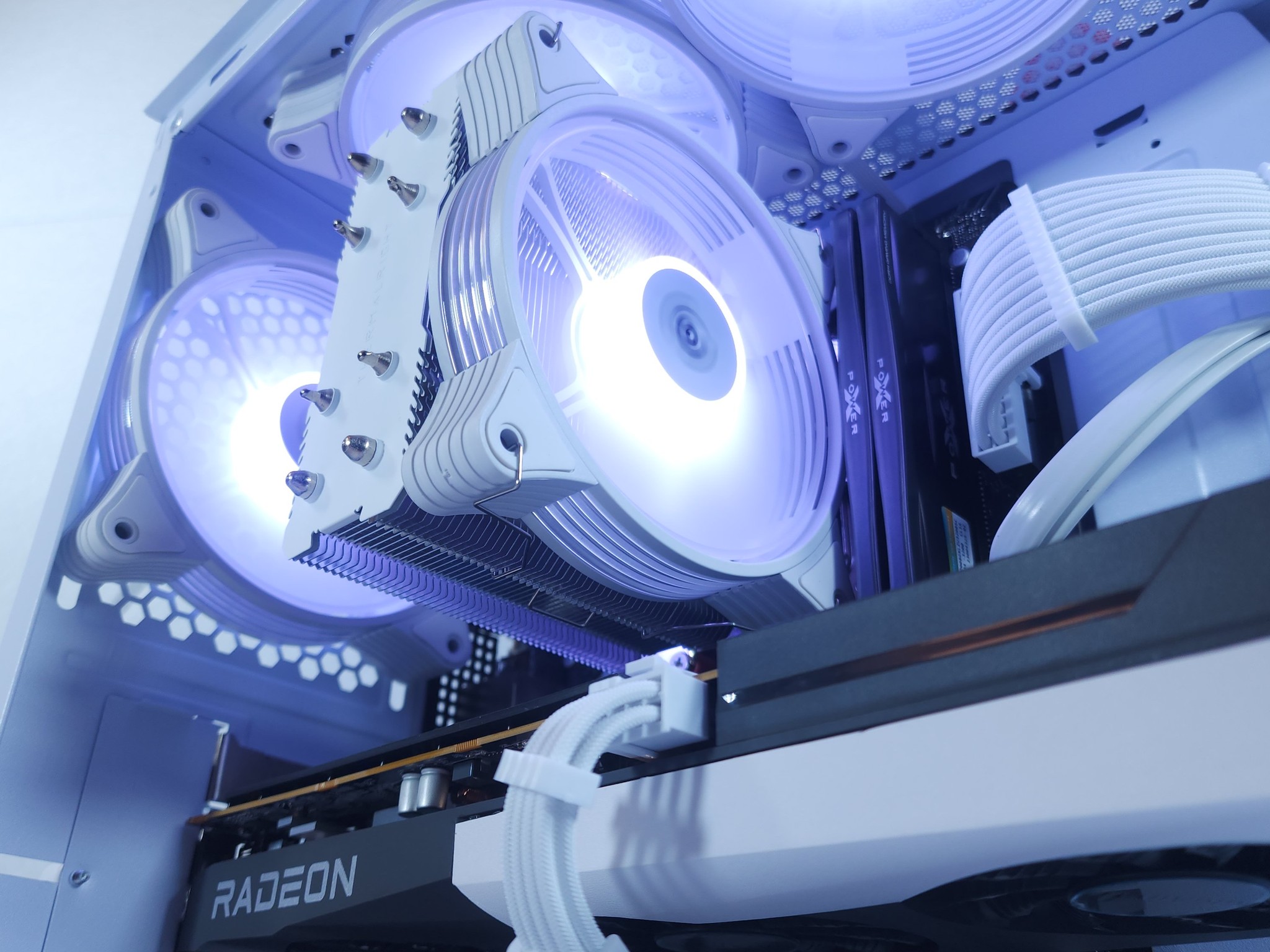 🤍🤍🤍1080p gaming | RX 6600 | Ryzen 5 5500 | 16GB 3200MHz | 1TB NVMe SSD