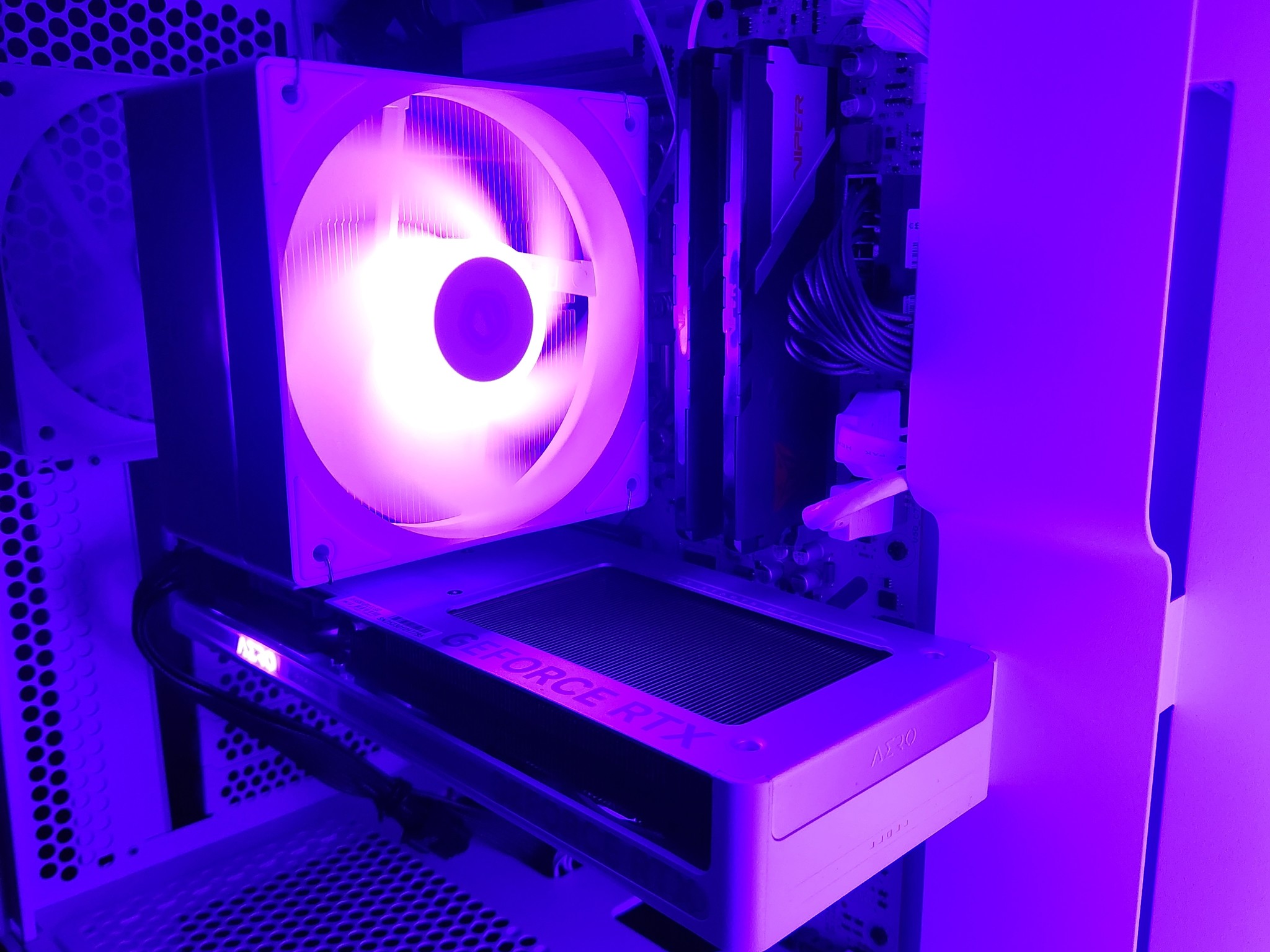 "Athena" RTX 5060 | Ryzen 5 7600X | 16GB DDR5 | 1TB SSD | WIFI+BT
