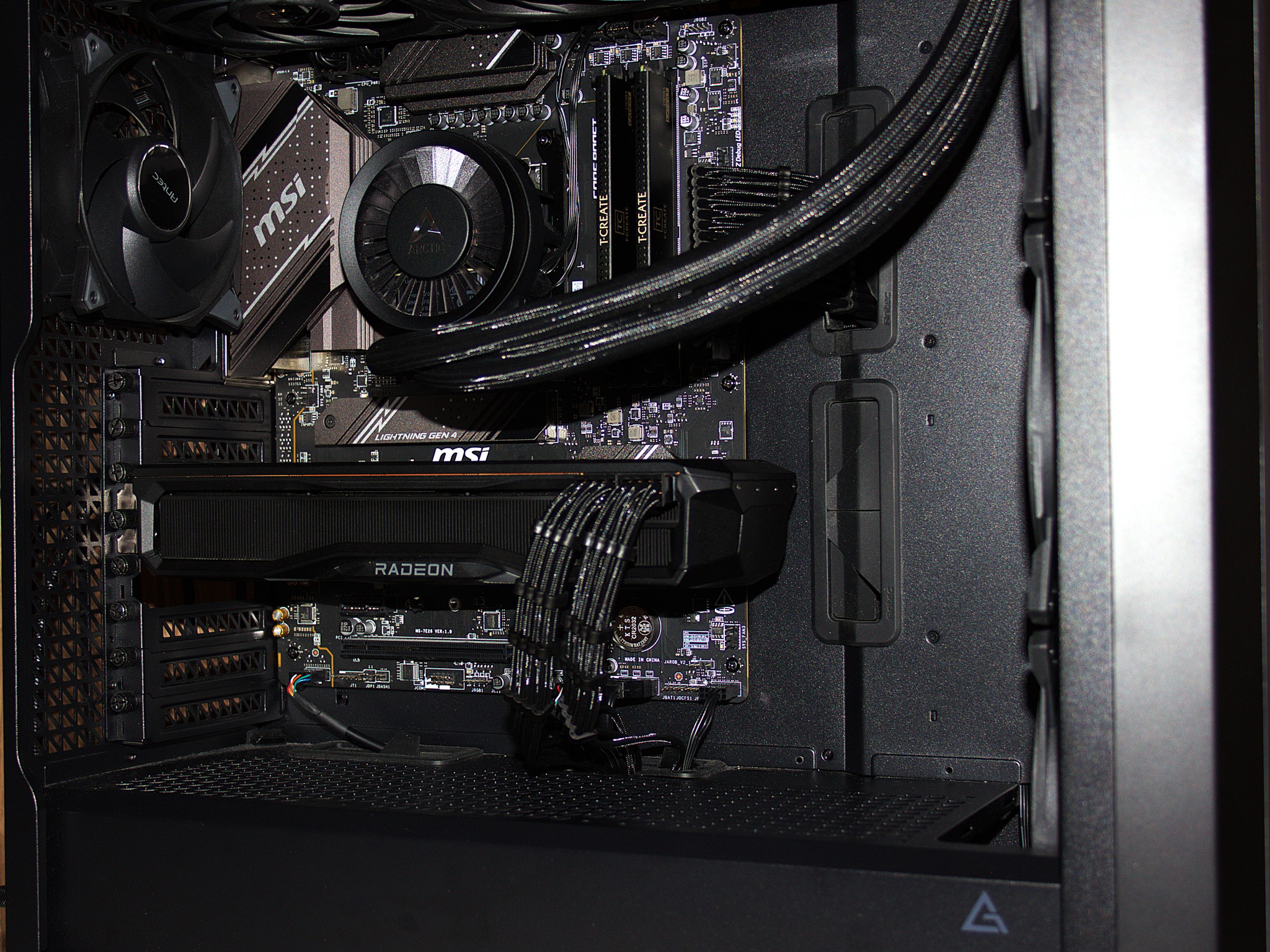 Stealth Machine V2 | Ryzen 7 7700 | 7900XT 20GB | 32GB DDR5 | Arctic Cooling| 850W | WIN11 | AM5