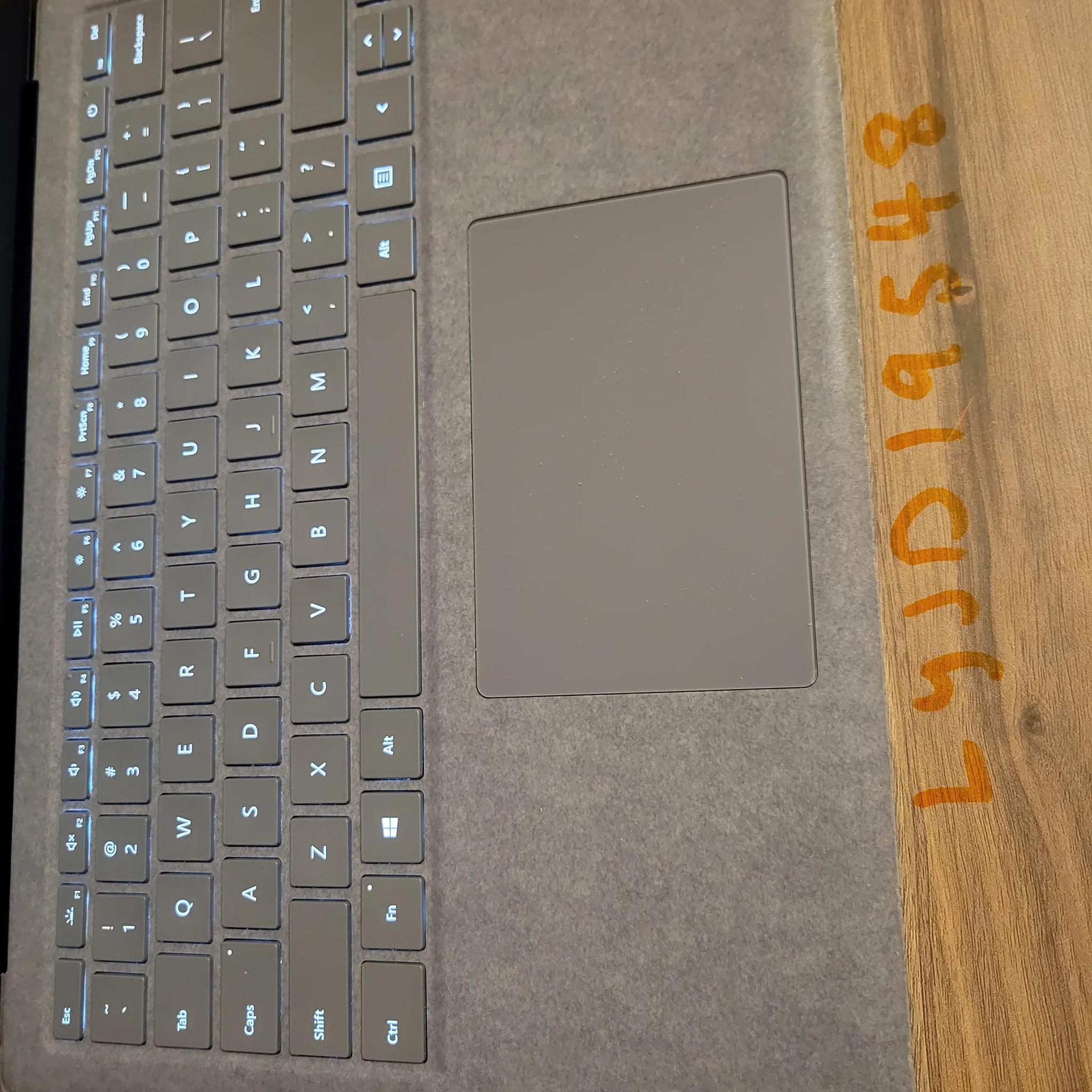 Microsoft Surface Laptop 5 - 512gb ssd - evo i7-1255u - 13.5" 2k Touch Screen
