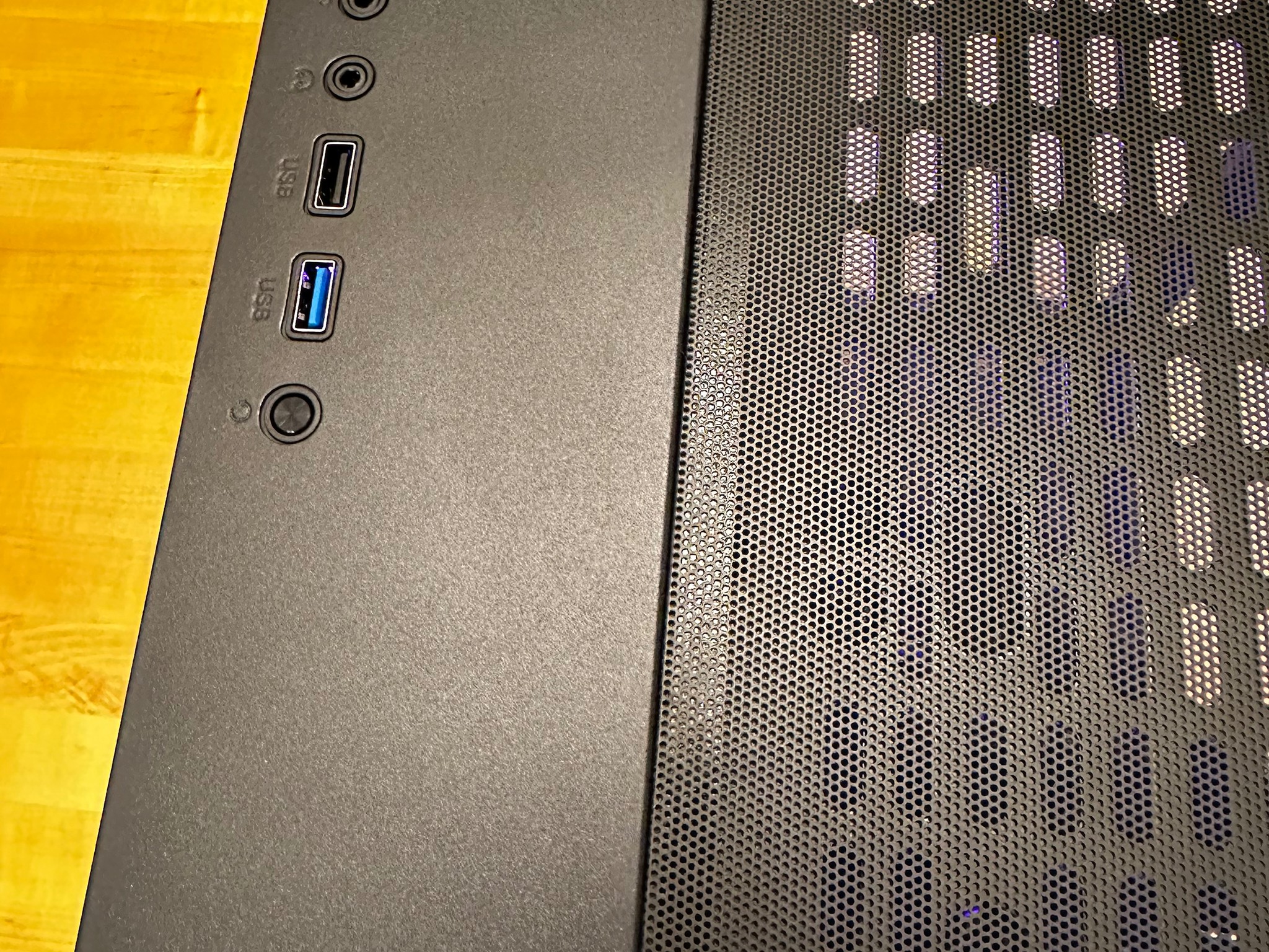 ⚡️🐎|RTX 4070 12gb, Ryzen 7 5800x, 32gb Ram, 1tb SSD Content Creation/Gaming Powerhouse! All New