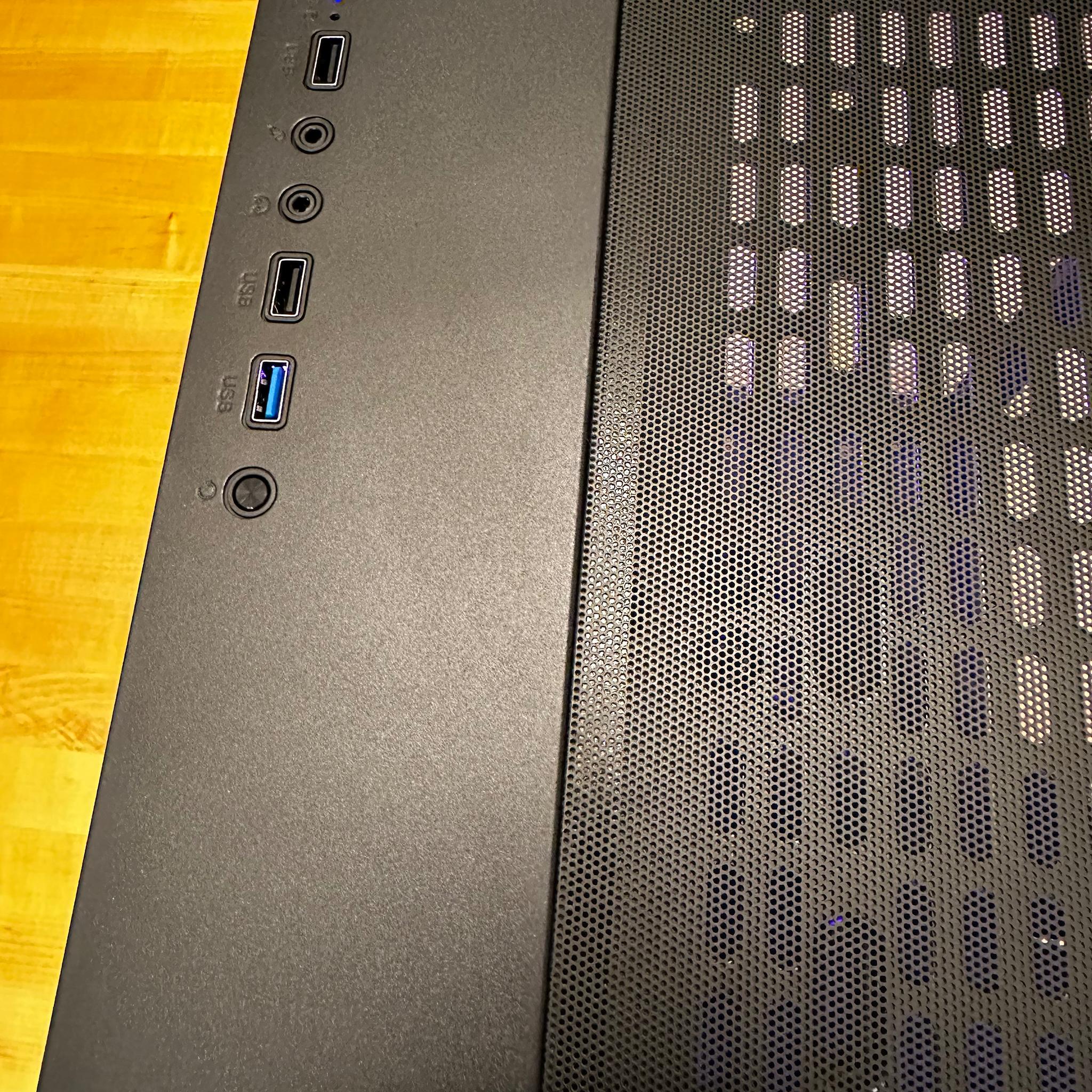 ⚡️🐎|RTX 4070 12gb, Ryzen 7 5800x, 32gb Ram, 1tb SSD Content Creation/Gaming Powerhouse! All New