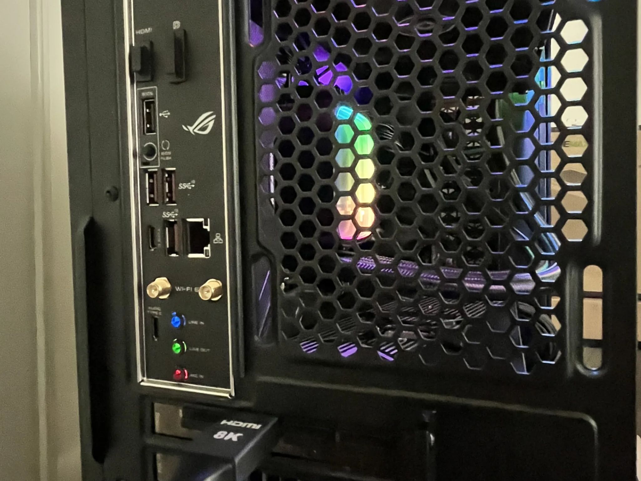 Asus Rog Strix B550 Ryzen 9 5900x + Rx 6700 XT