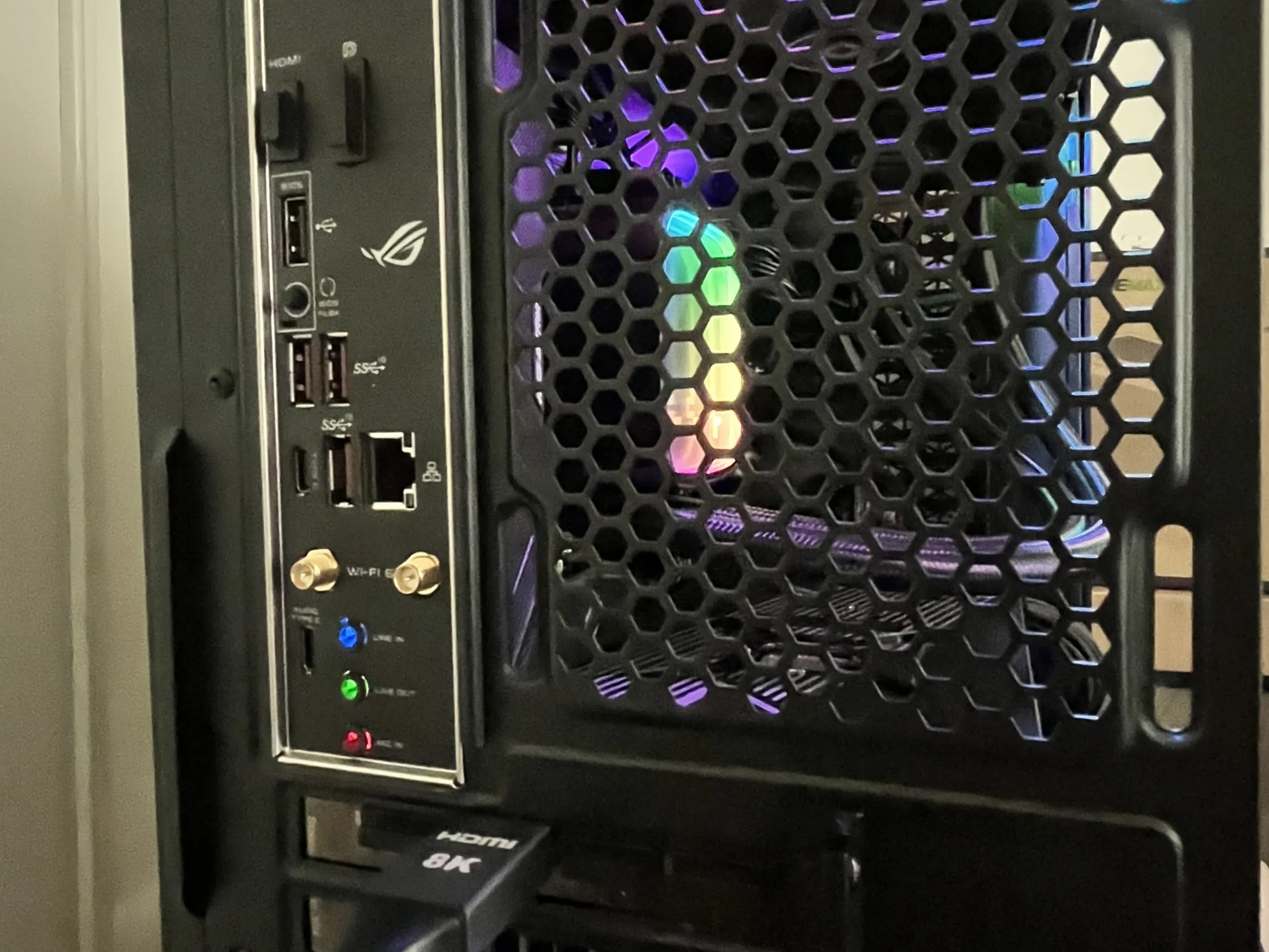 Asus Rog Strix B550 Ryzen 9 5900x + Rx 6700 XT