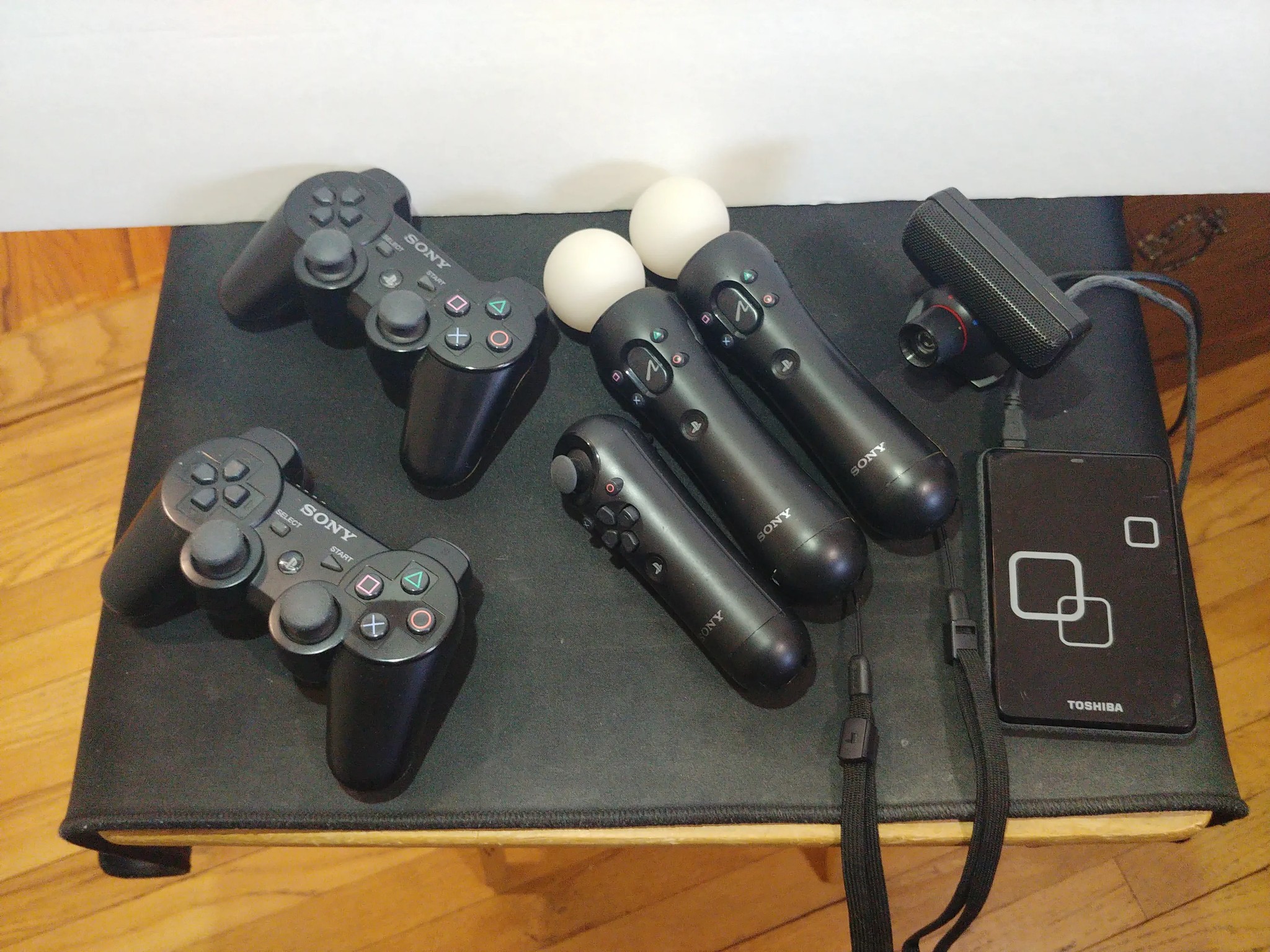 Playstation 3 Modded w/ Motion Accessories + Games CECHG01