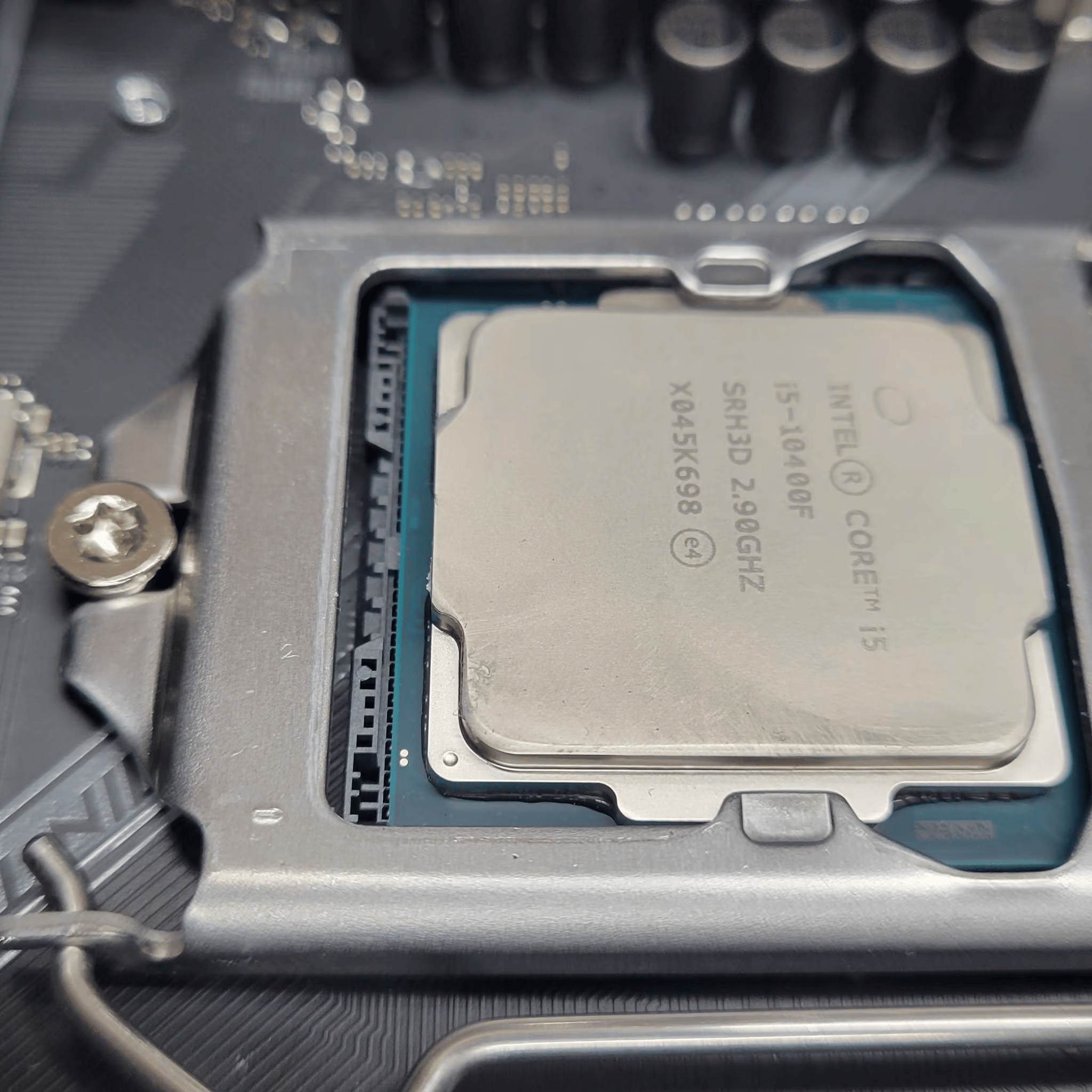 Core i5 10400F with b460 rog strix board