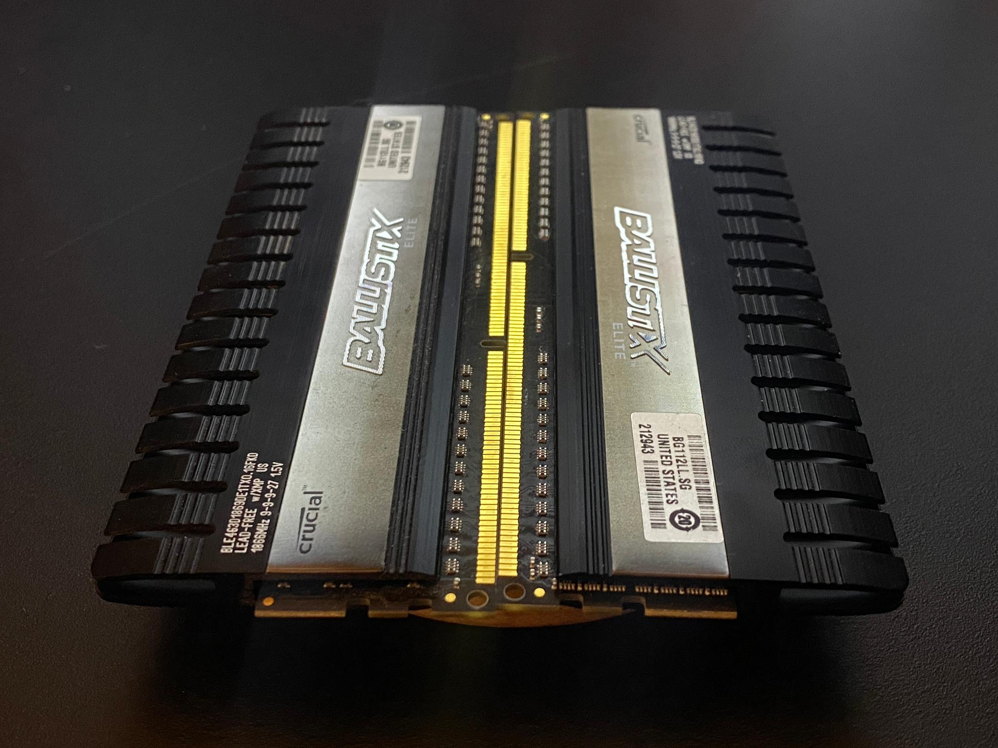 Crucial Ballistix Elite DDR3-1866 (PC3-14900) — 2× sticks, desktop DIMMs