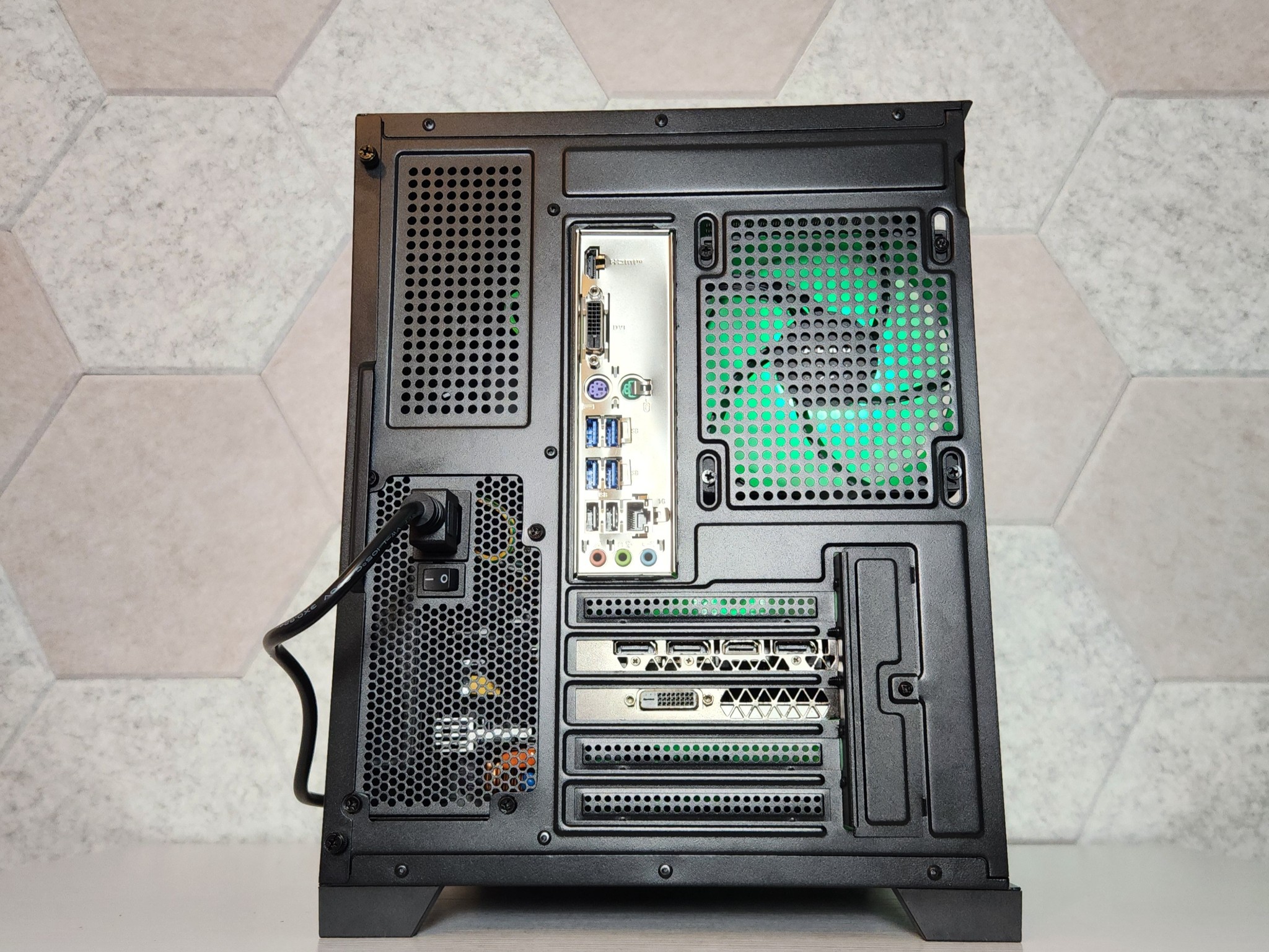 💚Green Machine PC | NVIDIA GTX 1070 8GB | Ryzen 5 3600 | 16GB RAM | 512GB SSD | Windows 11