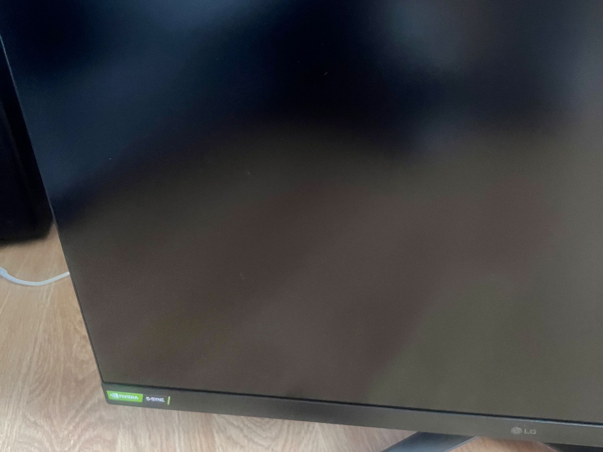 LG UltraGear GN550-B 32-Inch Gaming Monitor - 165Hz Refresh, 1ms Response, 1080p Resolution”