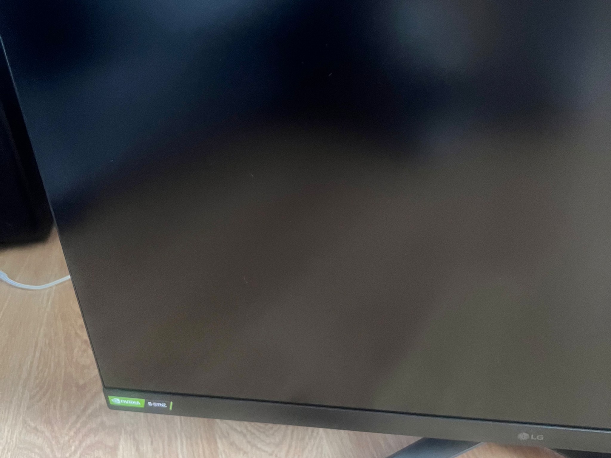 LG UltraGear GN550-B 32-Inch Gaming Monitor - 165Hz Refresh, 1ms Response, 1080p Resolution”