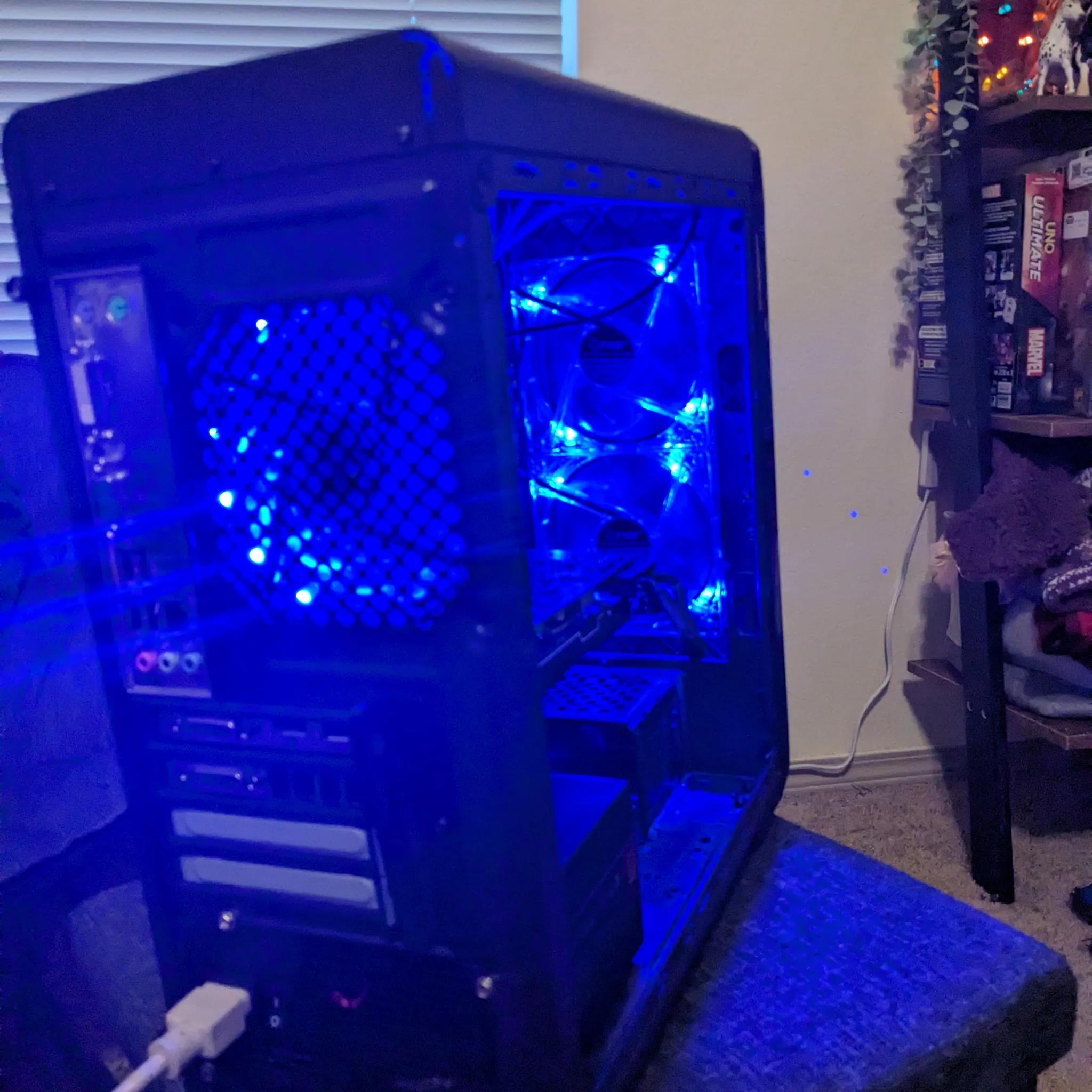 FREE SHIP || "Smurf Party" || Win11, WiFi, i5 3470, 16GB RAM, GTX 770 2GB, 480GB SSD