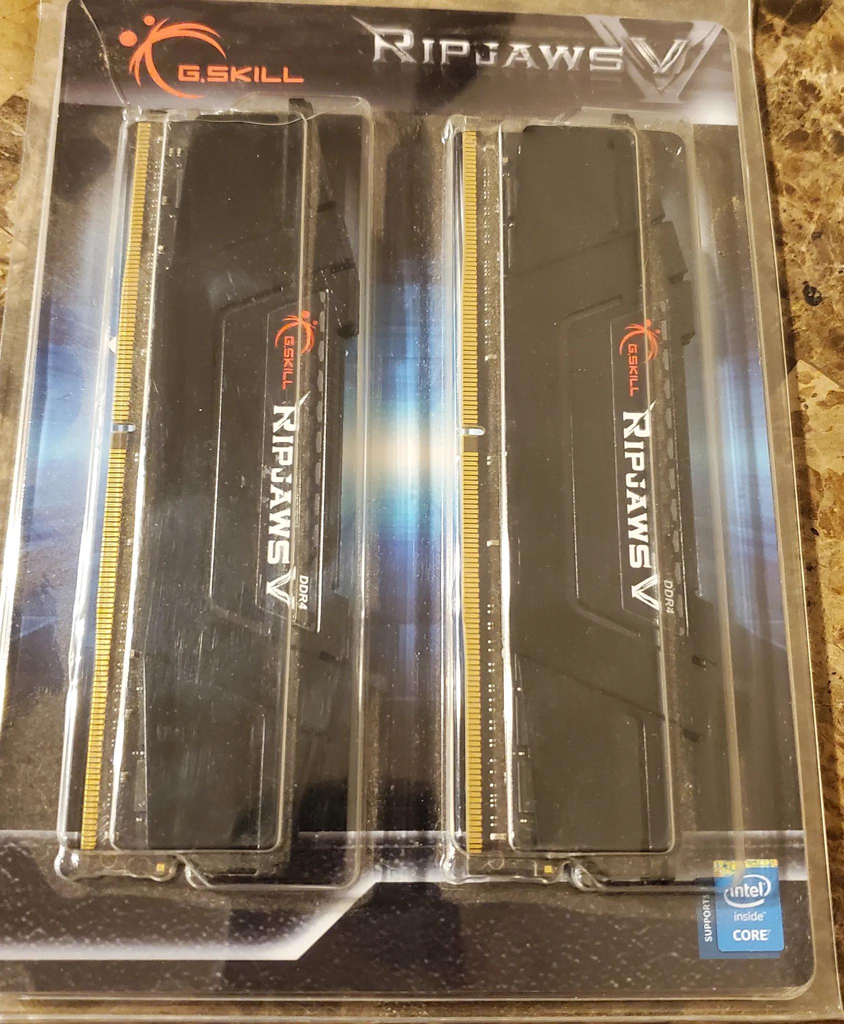 G.Skill Ripjaws 32 GB (2 x 16 GB) DDR4-3200 CL18 Memory