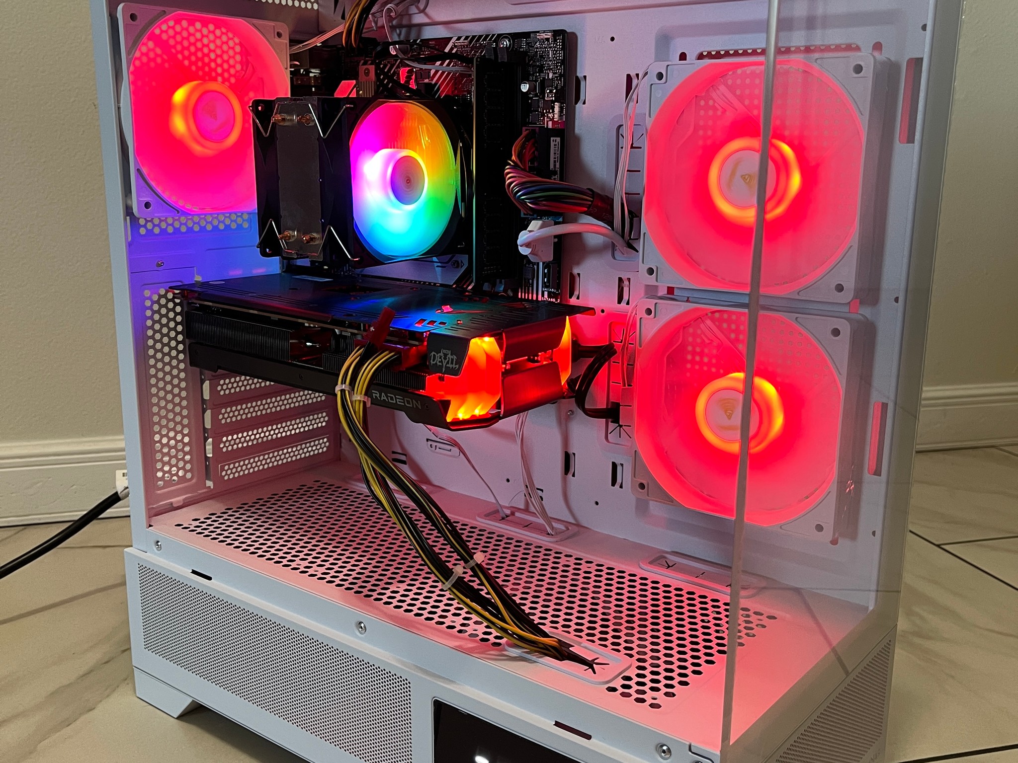 AMD RX 6600 XT, Intel Core i5-11400f, 16GB RAM, 1TB SSD, High FPS Gaming PC w/ Wi-Fi & BT