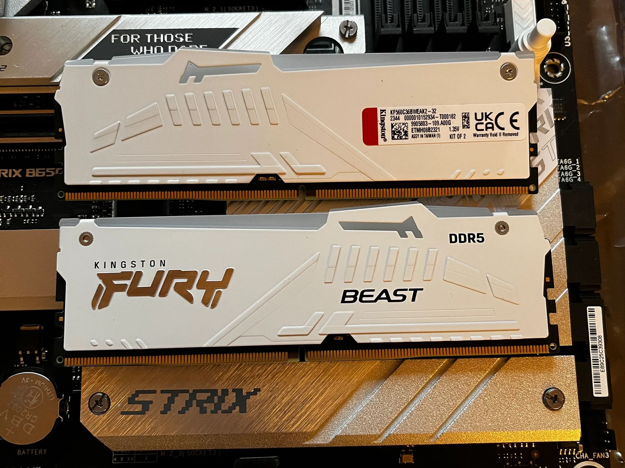 ROG STRIX B650-A GAMING WIFI & 32GB 2x16 DDR5 Kingston Fury Beast RAM Combo