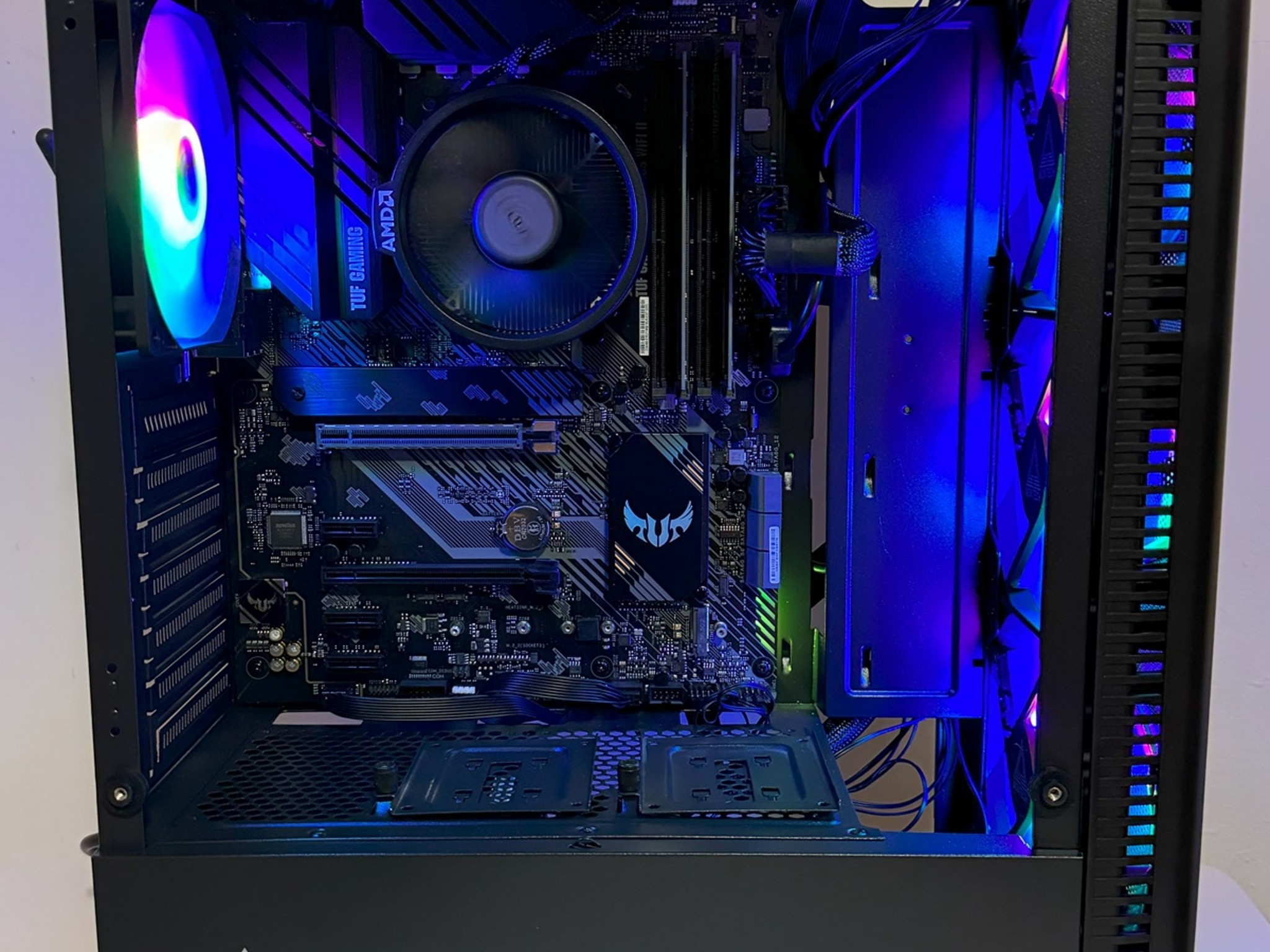 AMD Ryzen 5 5600GT Gaming PC ASUS TUF B550-PLUS Radeon Vega 7 Graphics 16GB DDR4 512GB SSD EVGA 600W