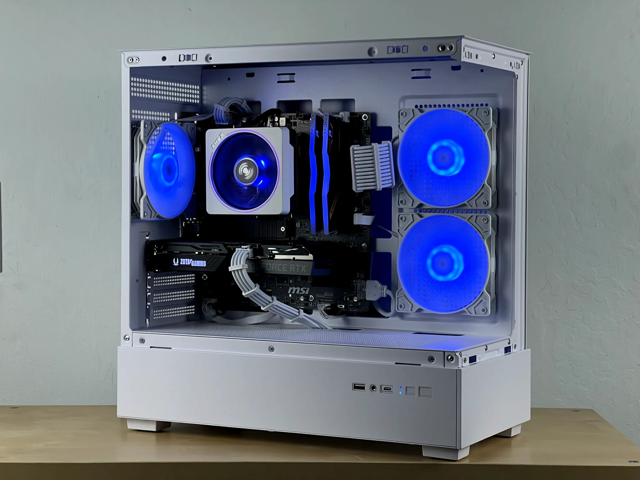 🧊 Fast and Clean White Gaming PC | RTX 3060 TI | AMD Ryzen 7 3700X | 1TB SSD | 16GB RAM | 🧊