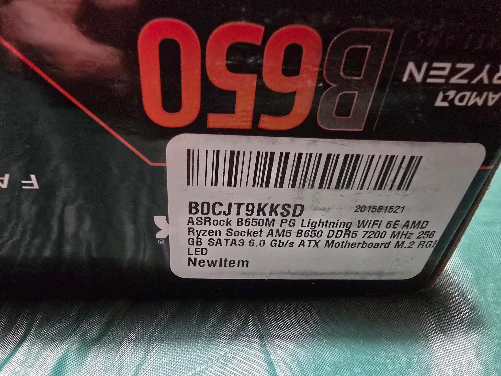 ASRock B650M PG Lightning WiFi 6E AMD Ryzen Socket AM5 SATA3 6.0 Gb/s ATX Motherboard M.2 RGB LED