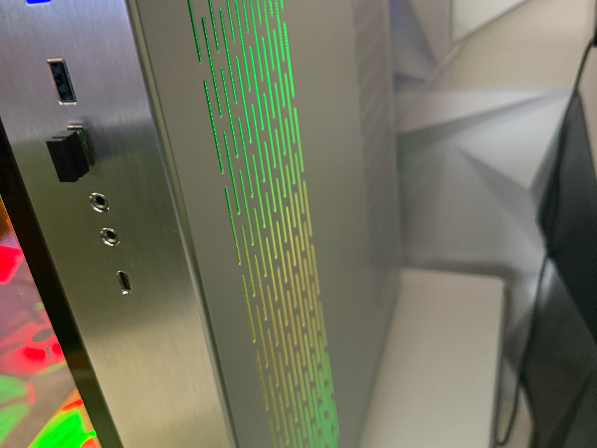 Lian Li|3070ti|Ryzen 7 5800x| 32GB DDR4 RAM|2TB NVME 4| Win 11|Strimer| 1080p/1440p Custom Gaming PC
