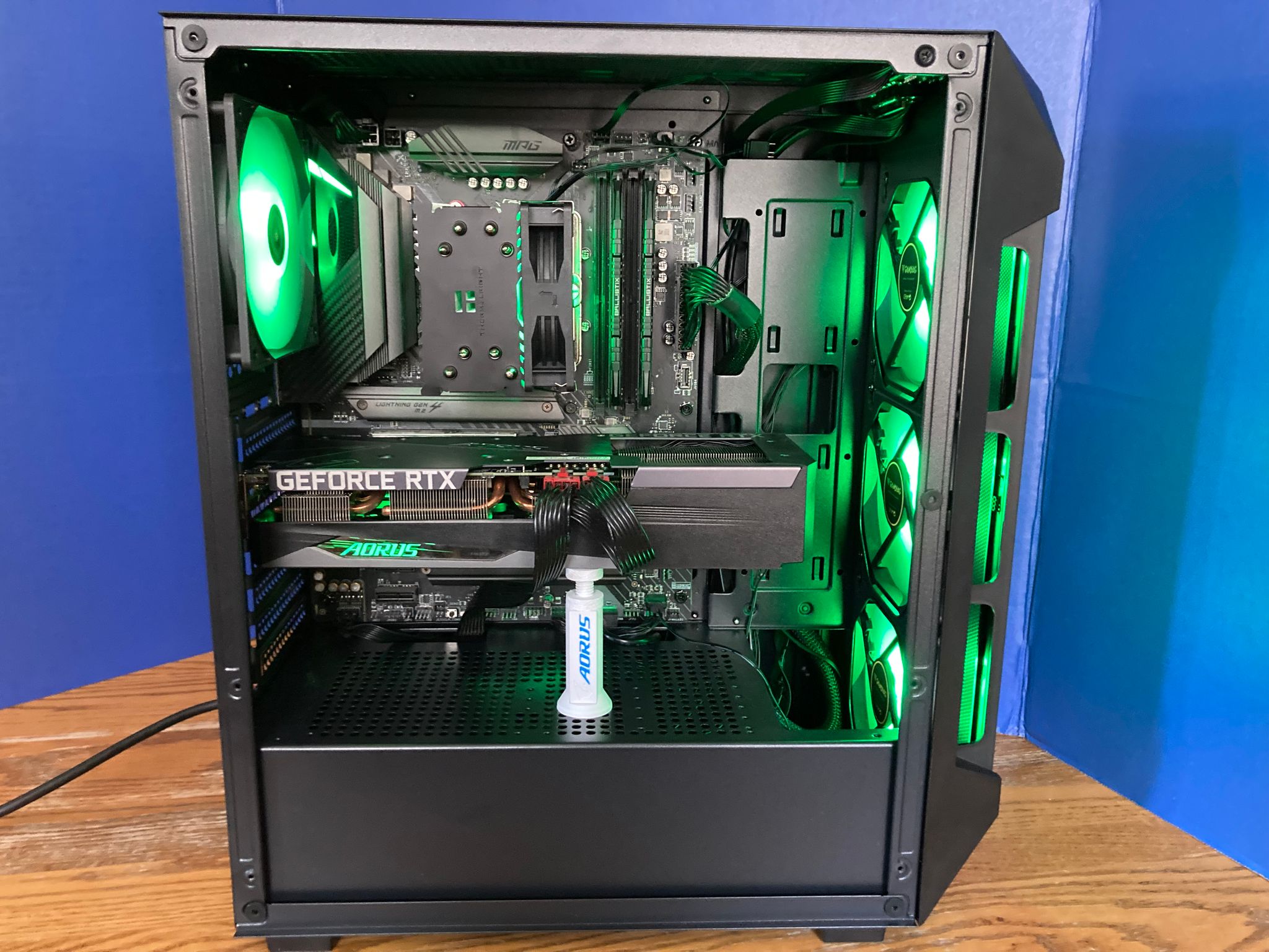 🔥 Powerhouse | Ryzen 5 5600x  | Gigabyte 3060 Ti | 16Gb DDR4 3200 | 500GB NVME 🔥