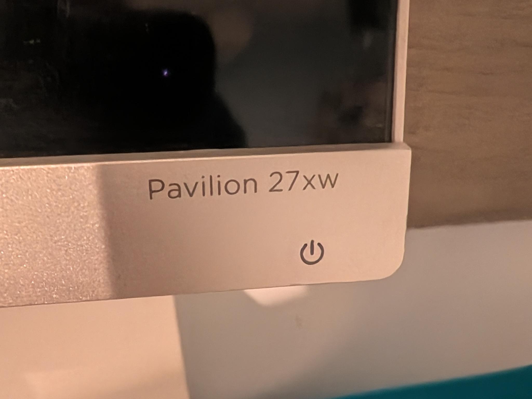 HP Pavilion 27xw Monitor With CABLE