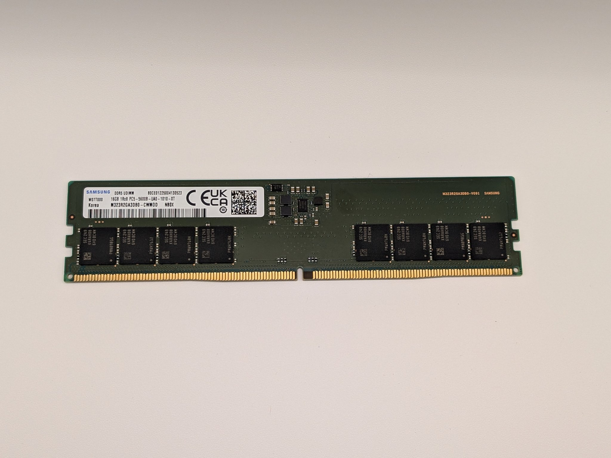 Samsung 16GB 1RX8 PC5-5600B-UA0-1010-XT Desktop Memory