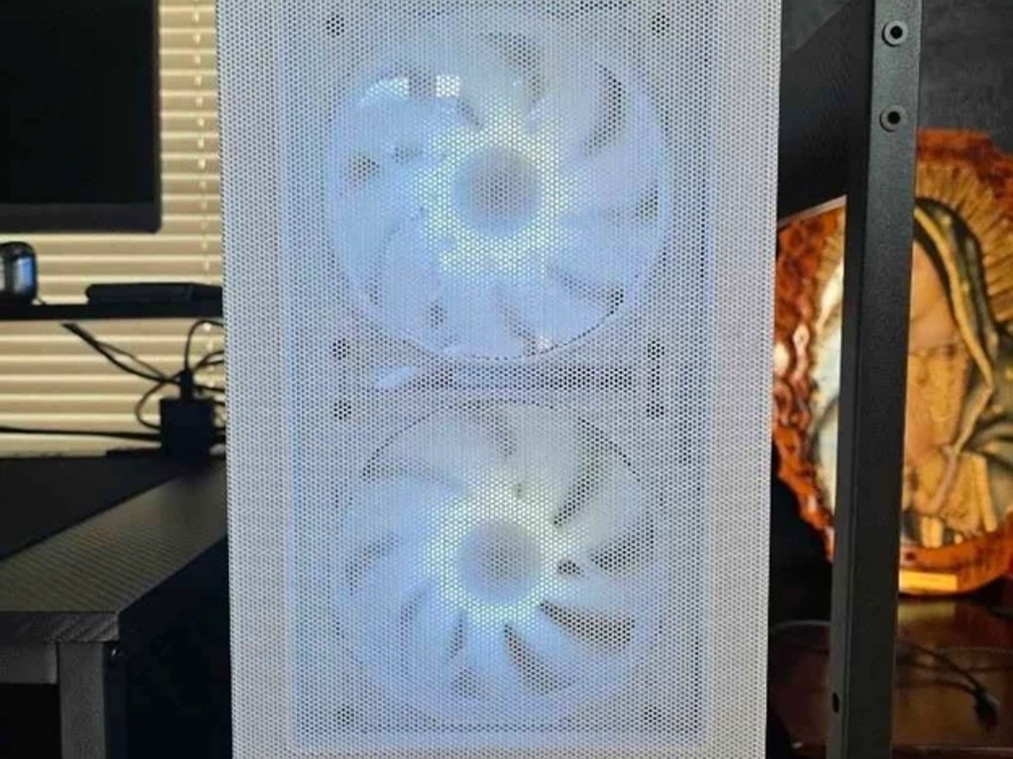 Gaming PC 4070 Ti and I9 13900k.