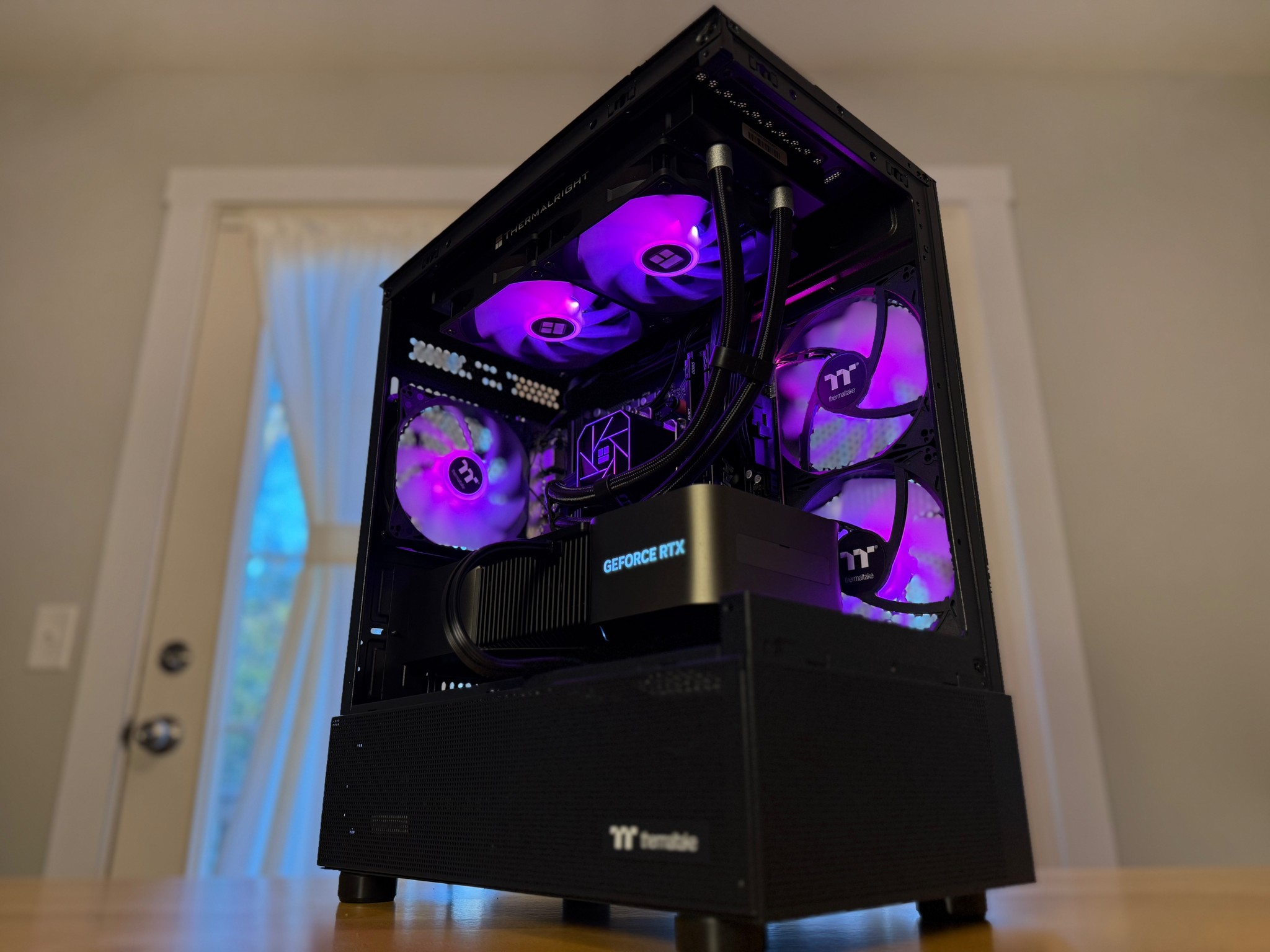 ✨☄️| RTX 4090 24gb, 9800x3d, 32gb DDR5, 2tb SSD, ARGB, WiFi Equipped Gaming PC