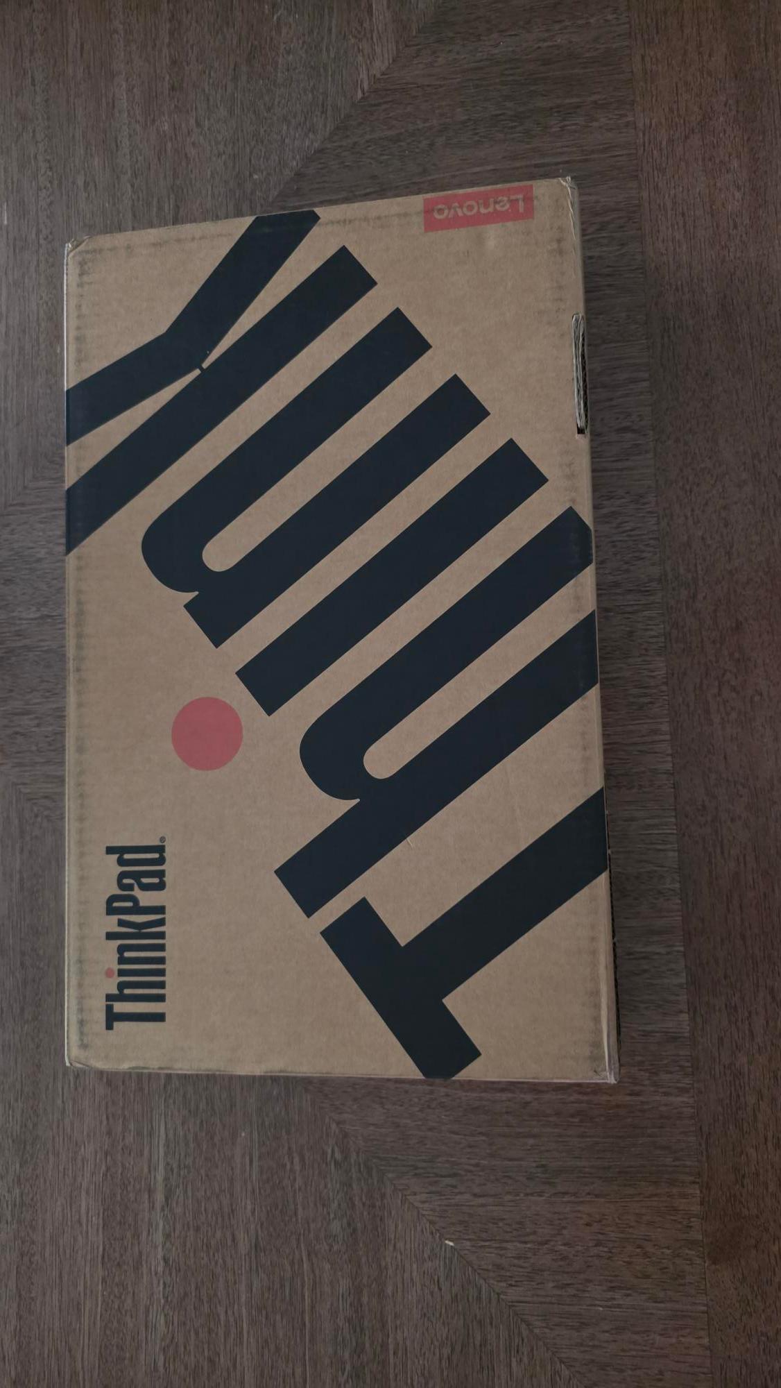 Lenovo L14 thinkpad gen 4 I7 32GB ram 1 TB ssd