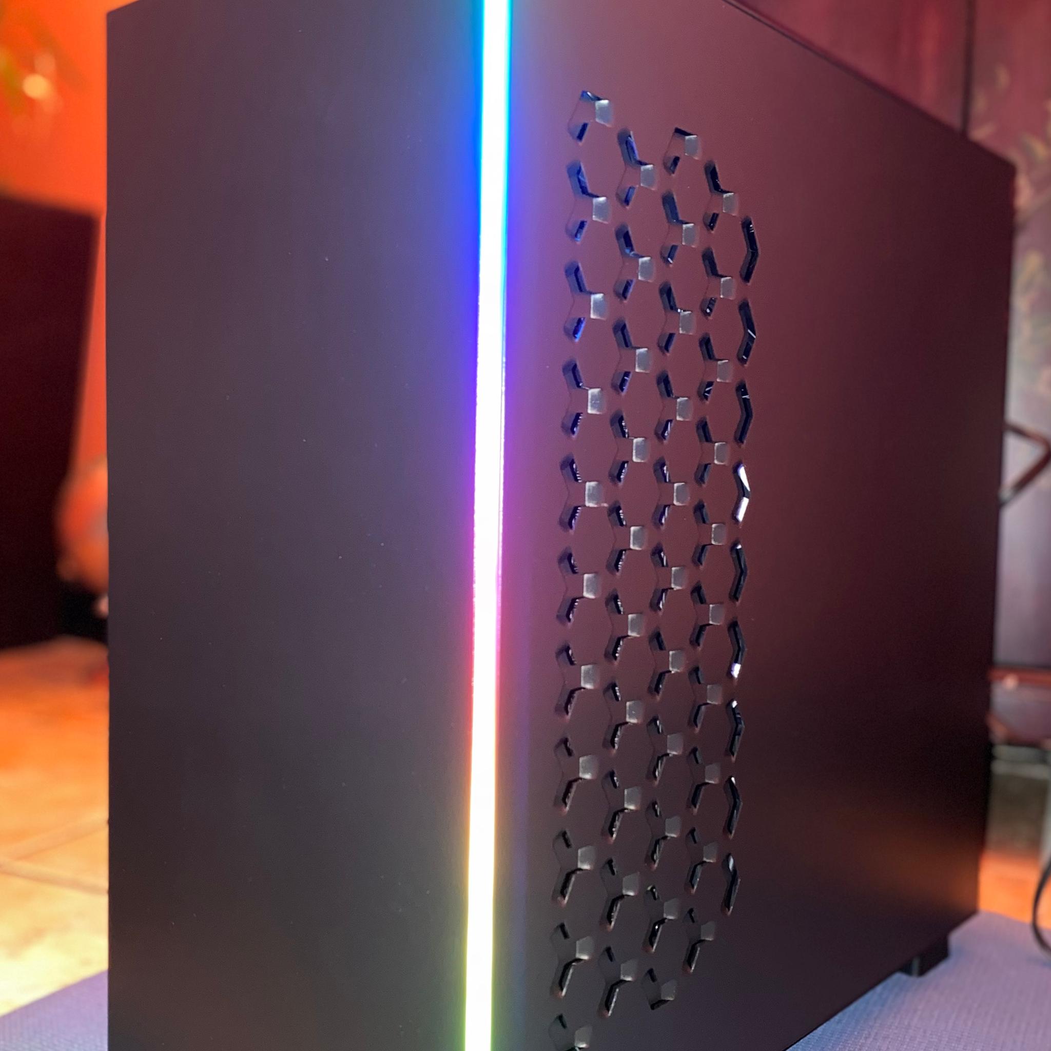 ダーク・リコン|10 Gen i3-10105F @4.2Ghz|16GB RAM|Windows 11(Activated) w/ Over 2TB Storage for Games