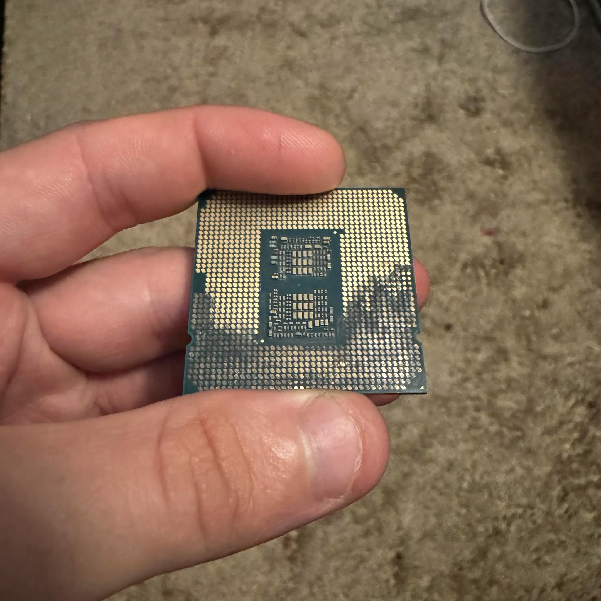 Untested - Intel Core i9-10900KF, LGA1200 10 Cores