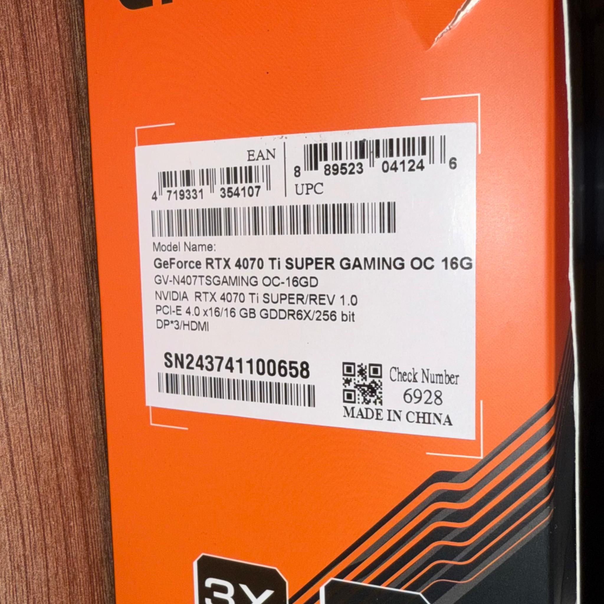 Gigabyte GeForce RTX 4070 ti super gaming OC Graphics card