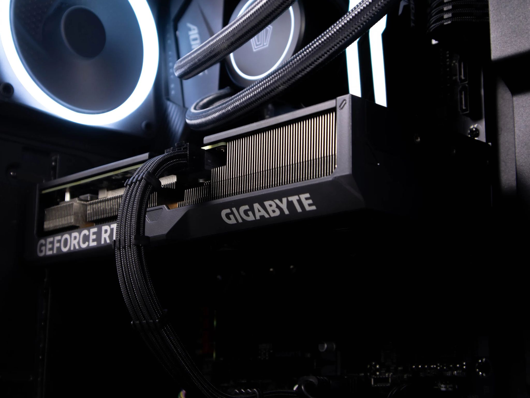 ~Flow~ (RTX 4070 | Ryzen 7 5800X | 32gb RAM)