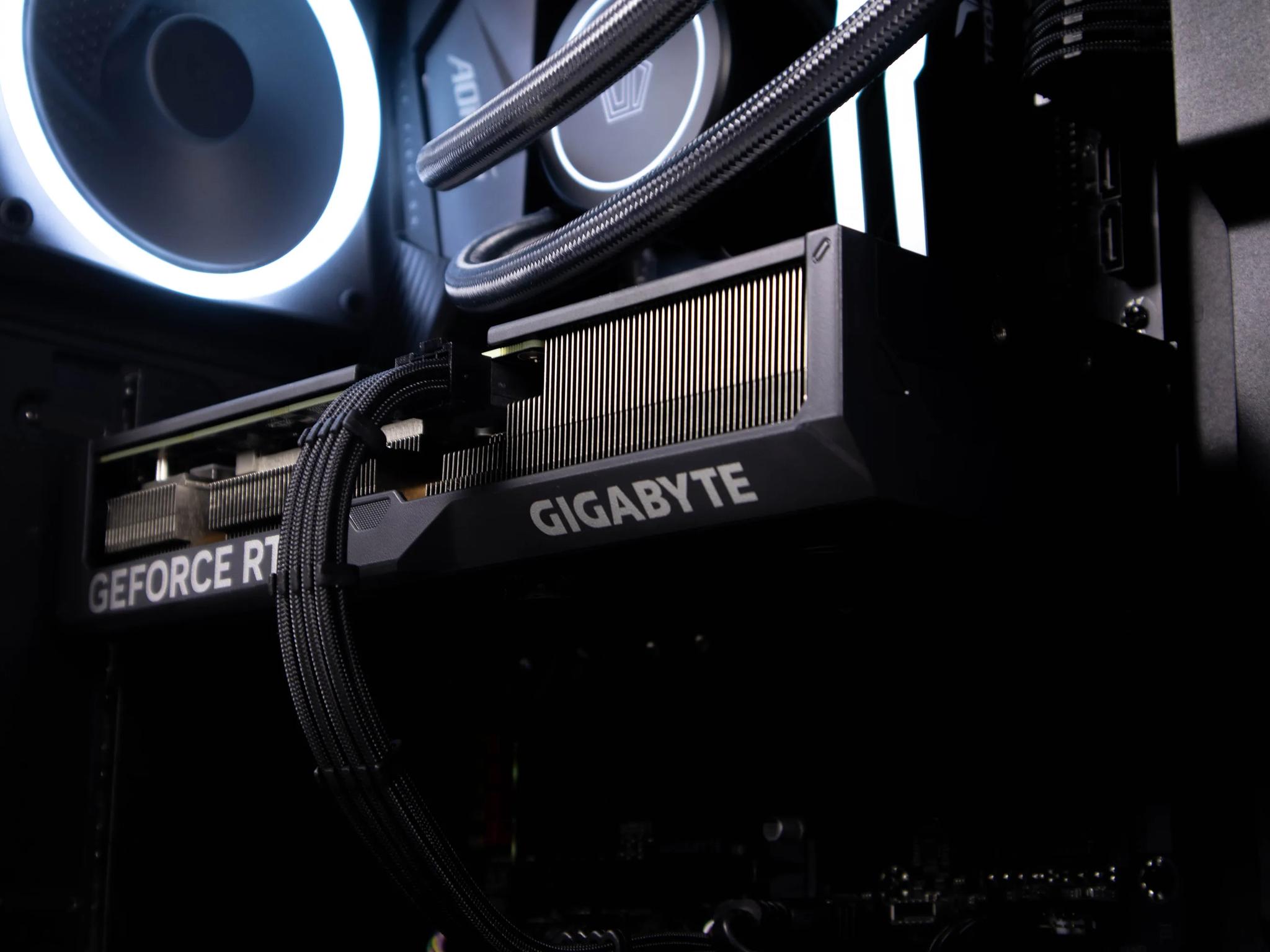 ~Flow~ (RTX 4070 | Ryzen 7 5800X | 32gb RAM)