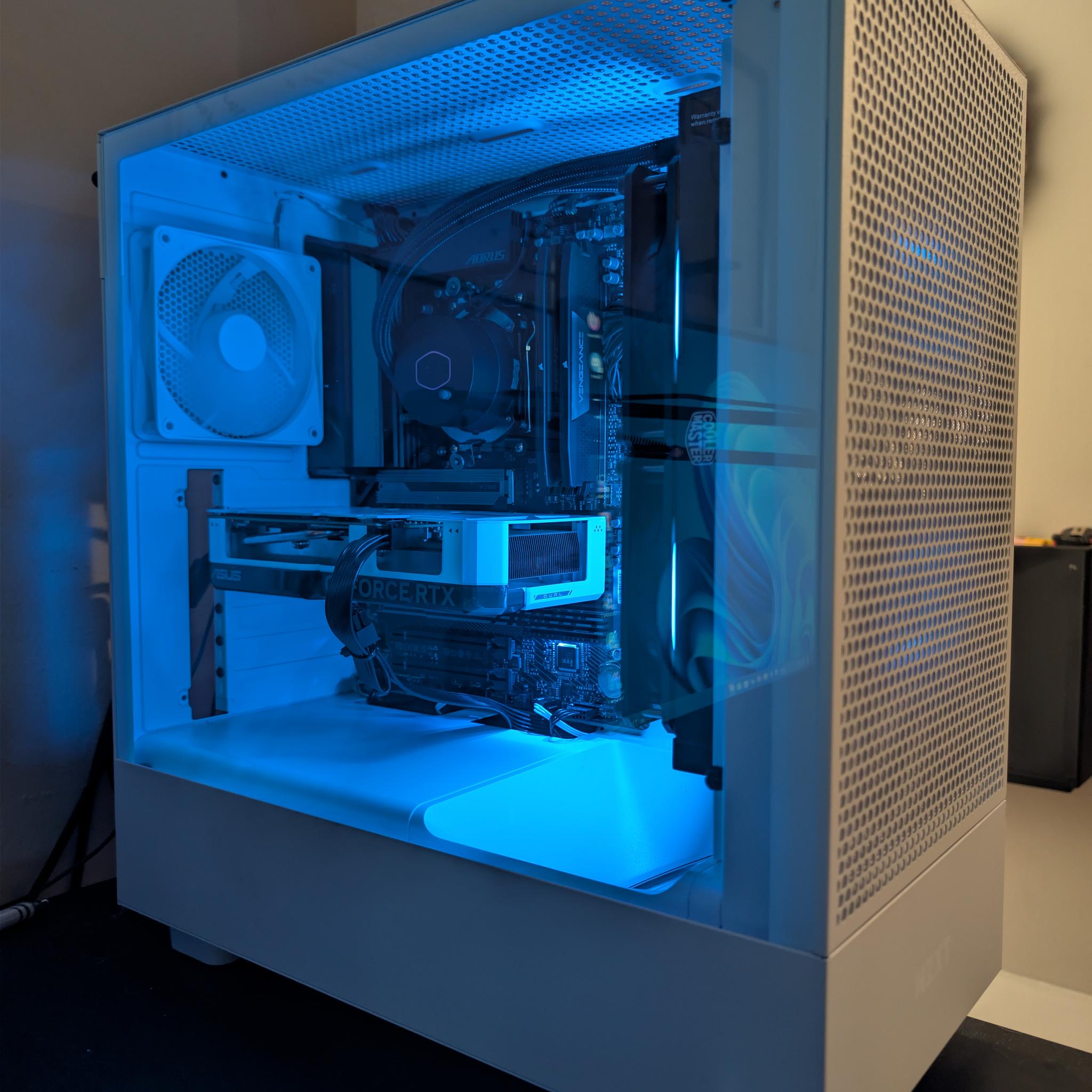 Ryzen 7 7800X3D | RTX 4060 8GB | 32GB DDR5 RAM 5600MT/s