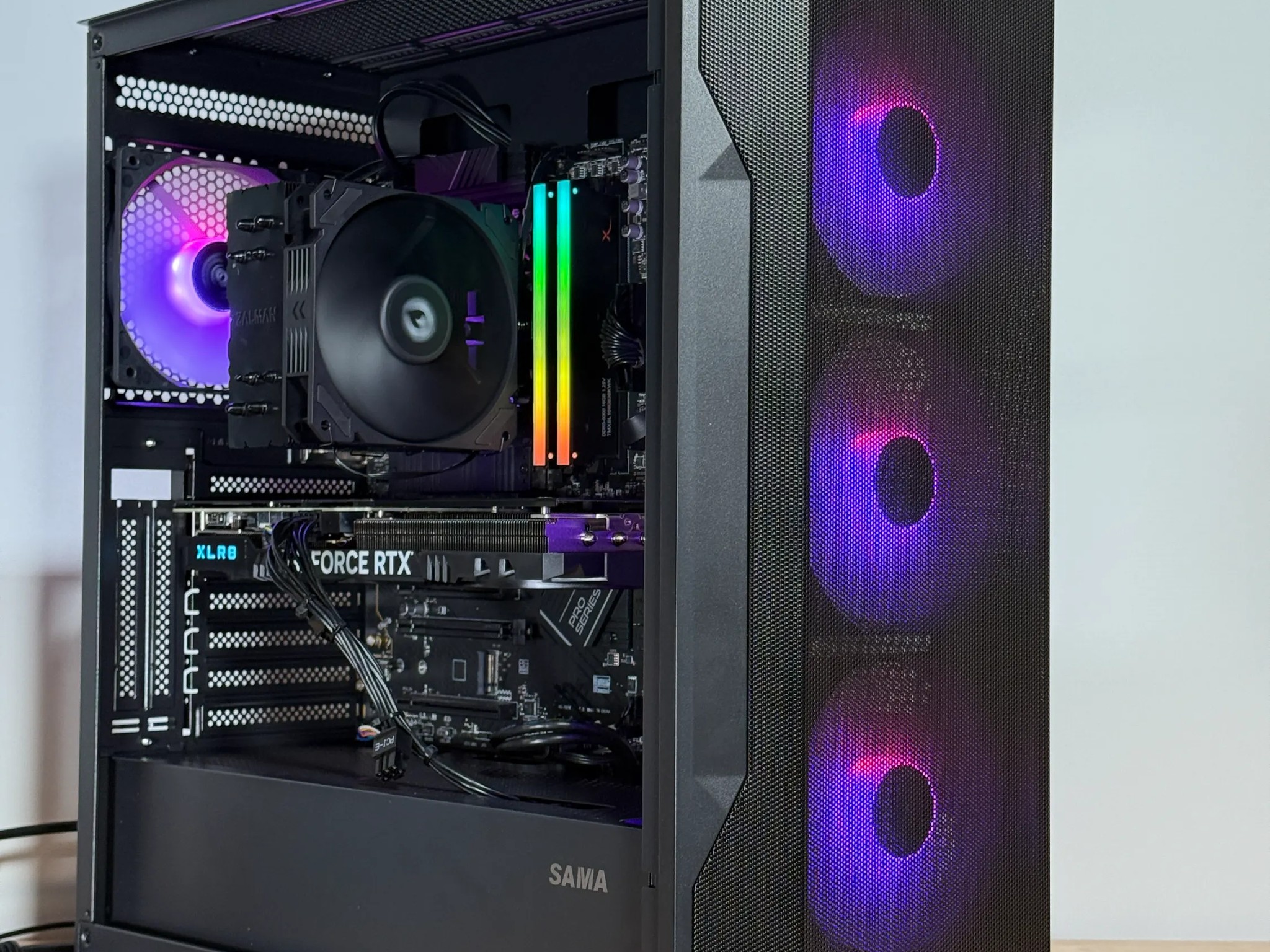RTX 4070 Ryzen 5 7600X Gaming PC