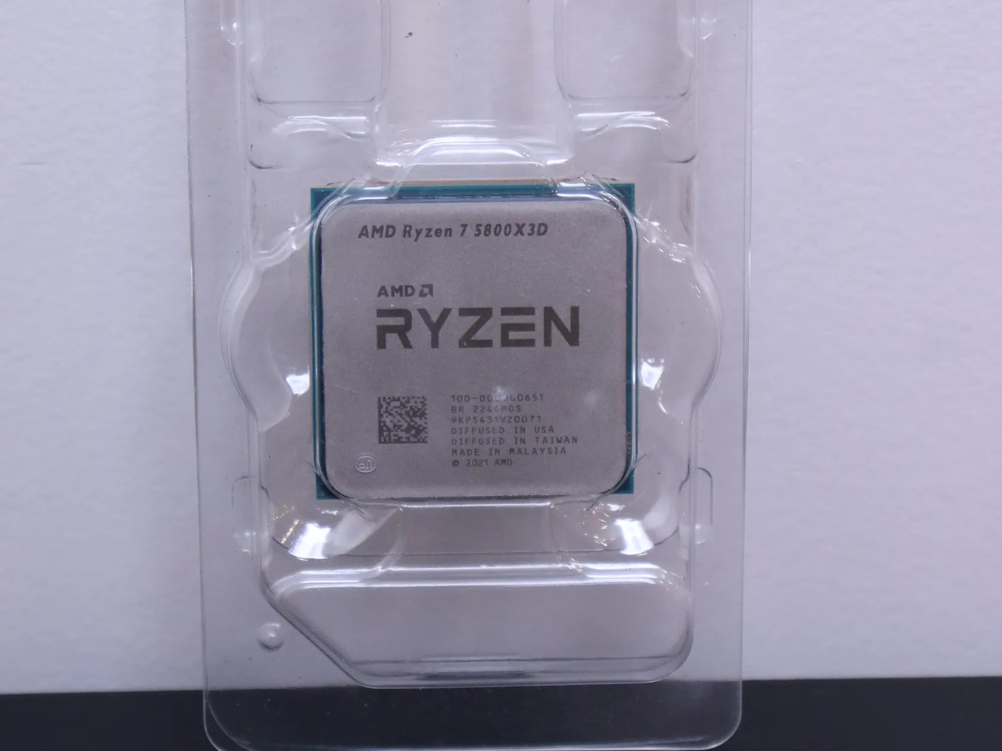 AMD Ryzen 7 5800X3D