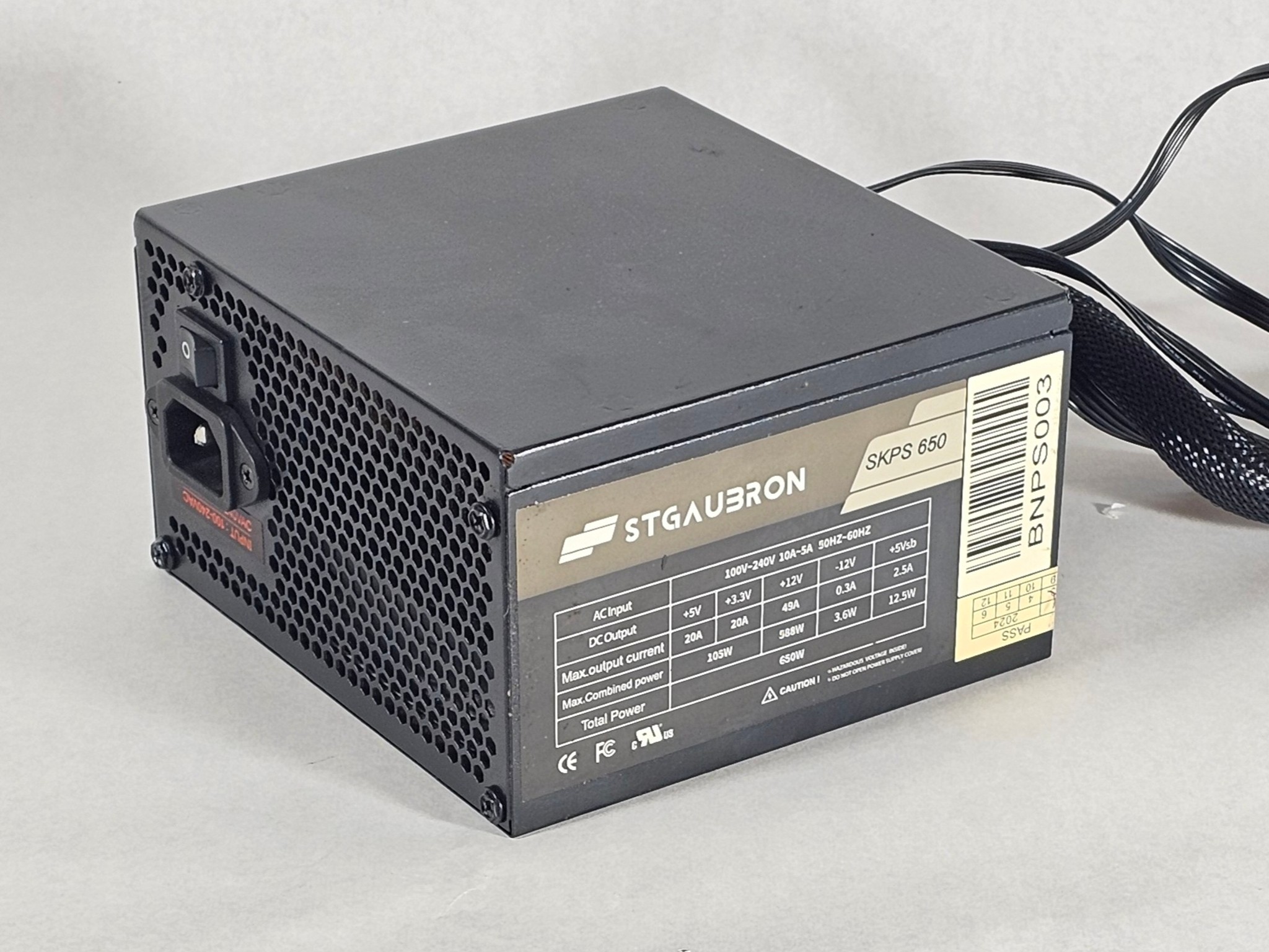 650 Watt STGAUBRON SKPS 650W Power Supply - Like New