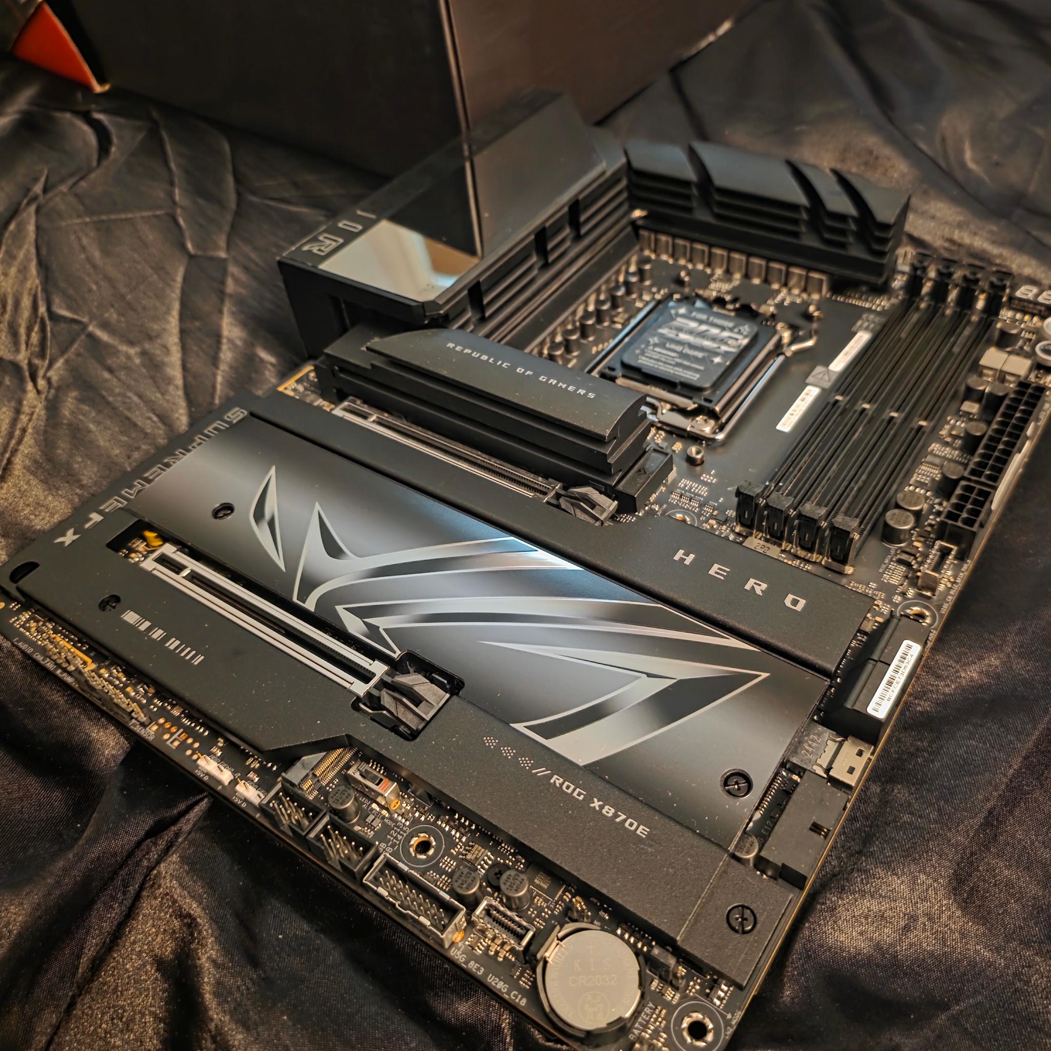 Rog crosshair x870e hero