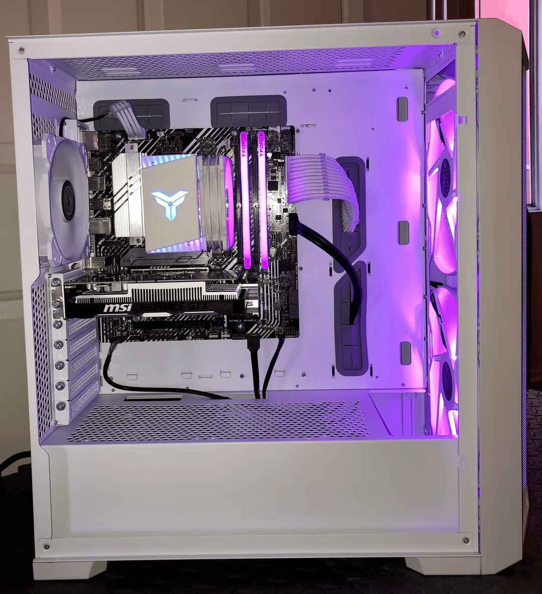 GAMING PC Intel i5 11400F All-White PC 