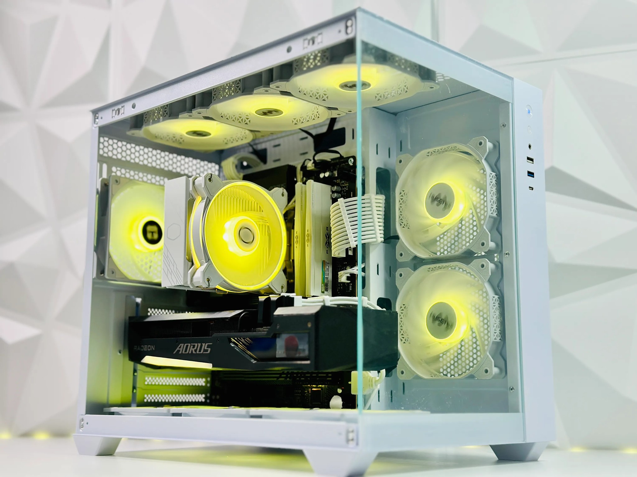❤️‍🔥❤️‍🔥Extreme Gaming PC ❤️‍🔥AMD RX 6800XT 16GB GDRR6 ⚡AMD Ryzen 7600 6-core⚡32GB DDR5⚡1TB NVME