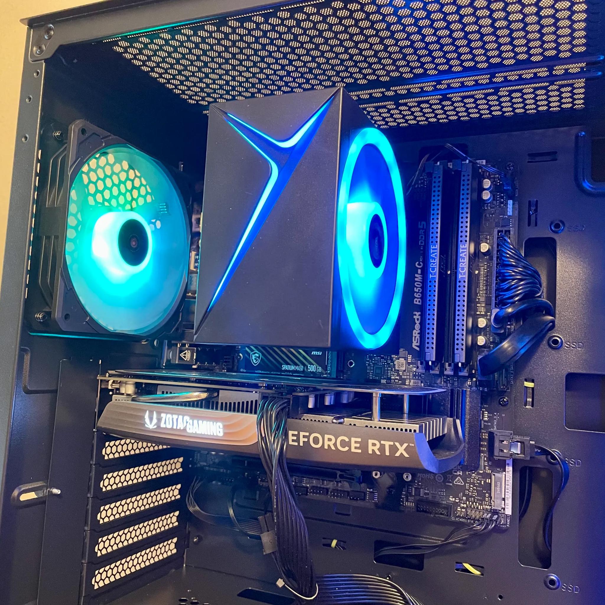 Ryzen 5 7600 - RTX 4060 - 16GB DDR5 - Gaming PC