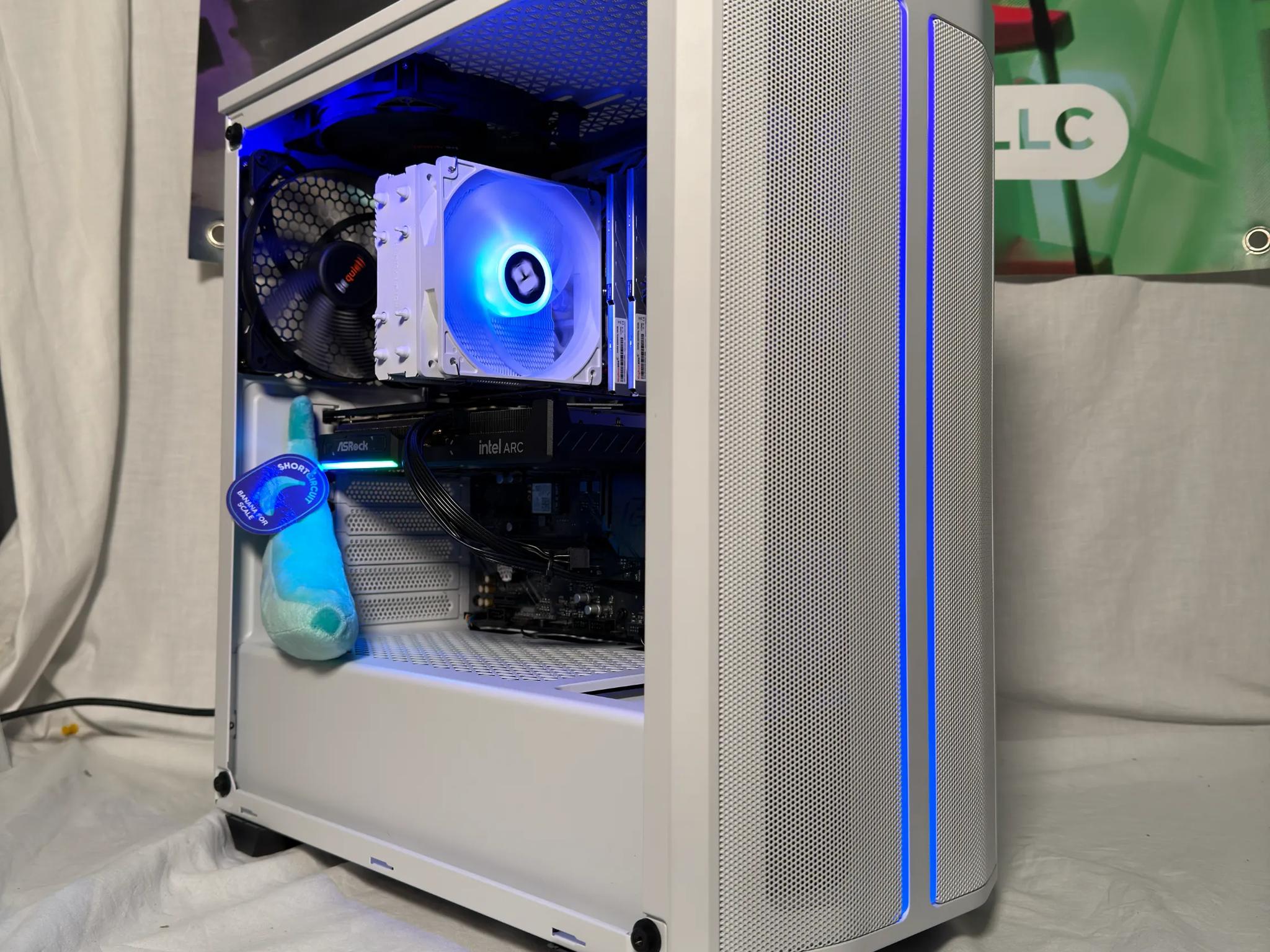 Ryzen 7 5700X3D Arc b580 Gaming PC