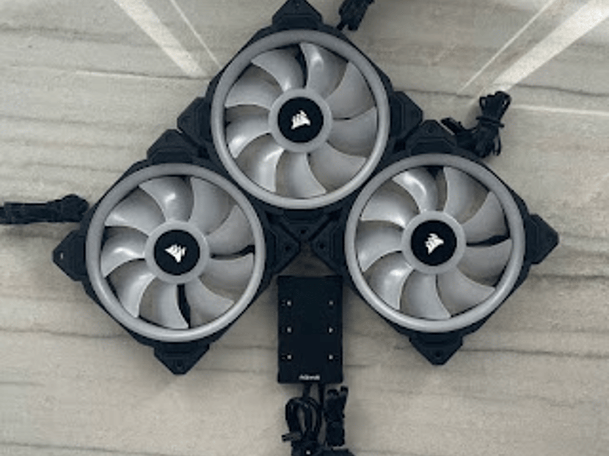 3x Corsair Ll120 RGB Fans
