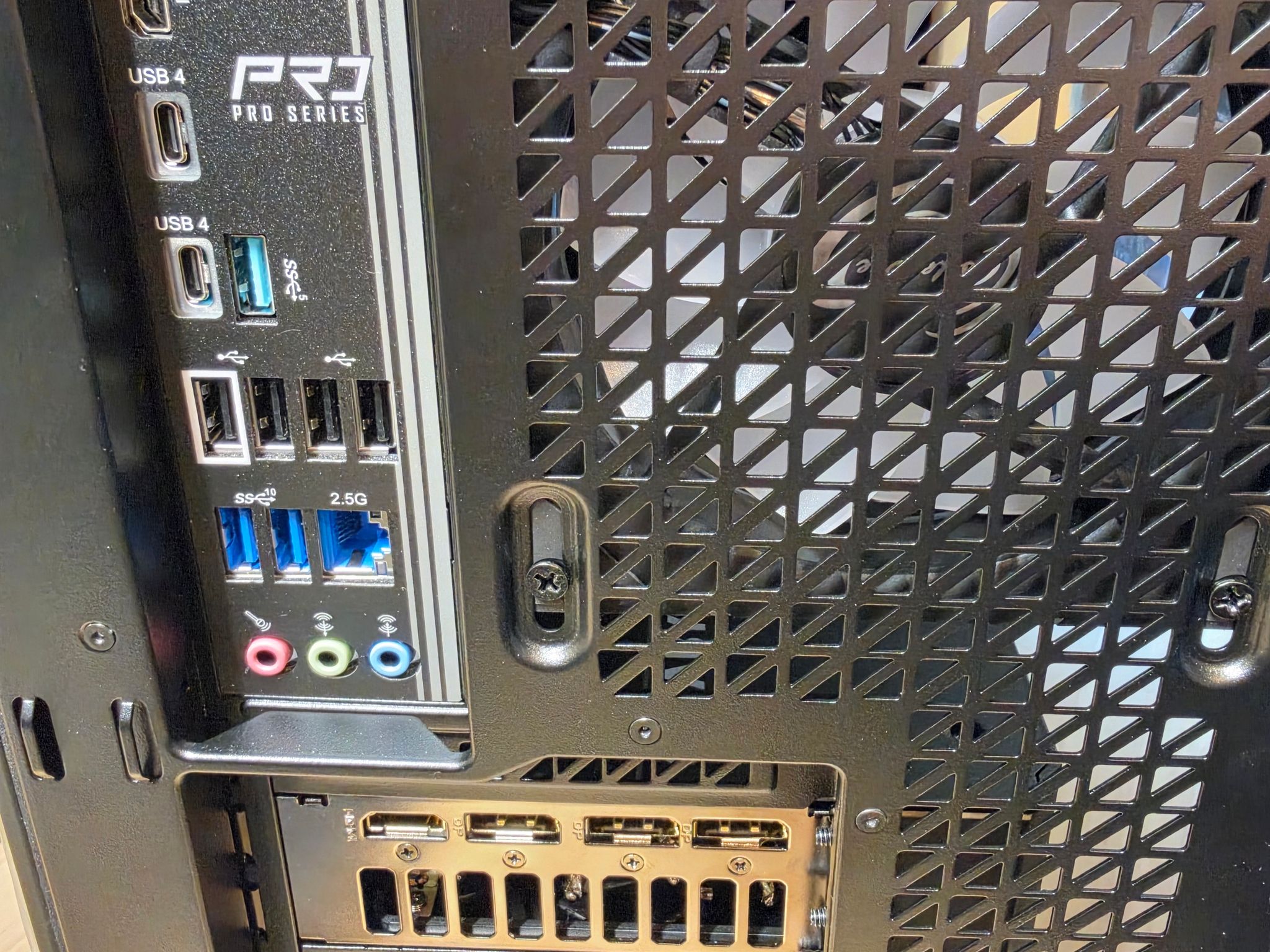 GeForce RTX 5090 Custom Gaming PC - Ryzen 7 9800X3D