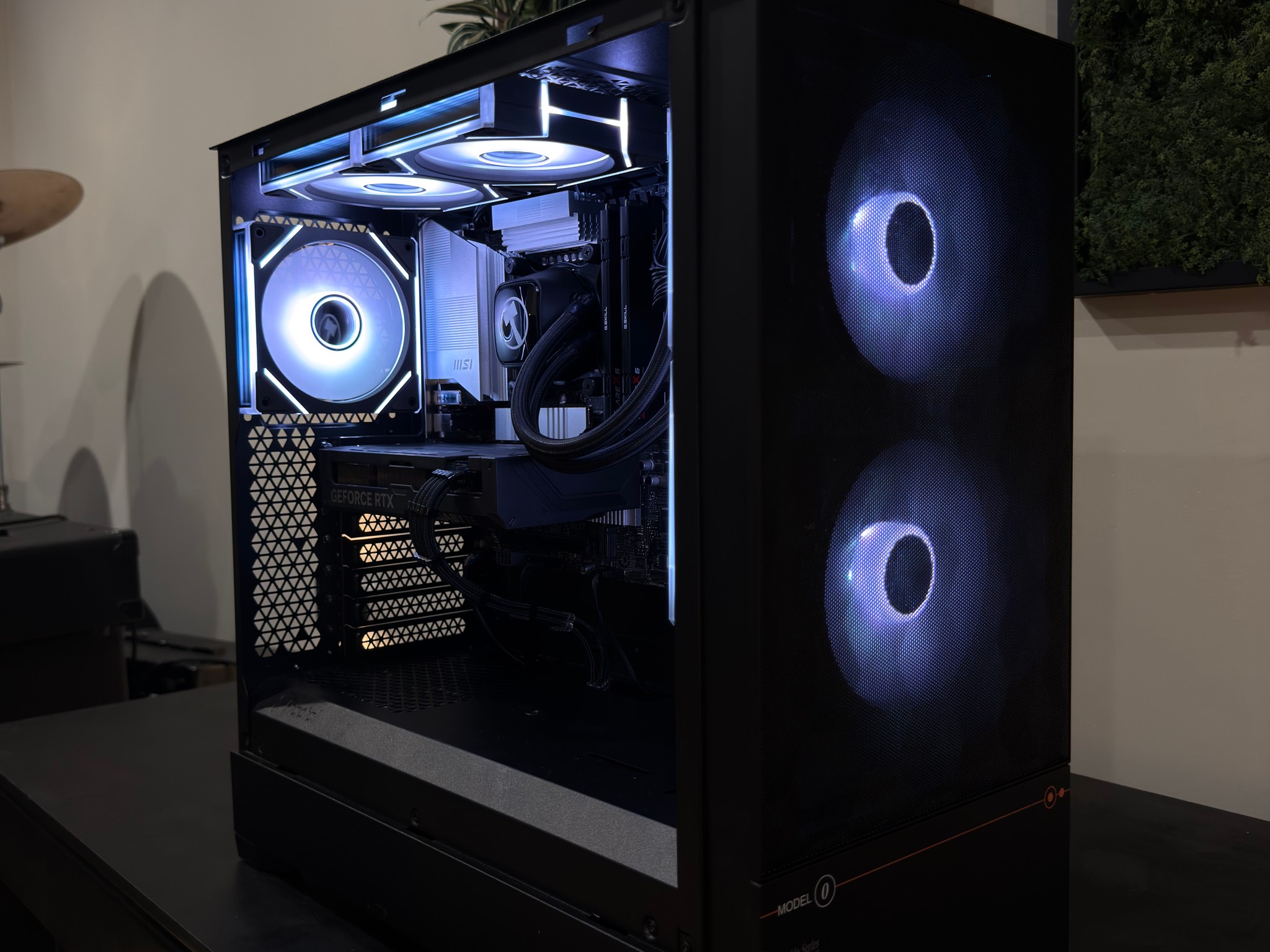 🚀 Sleek Modern Gaming & Work PC | RTX 4060 Ti | Core Ultra 5 | 32GB DDR5 | 1 TB NVMe 🚀