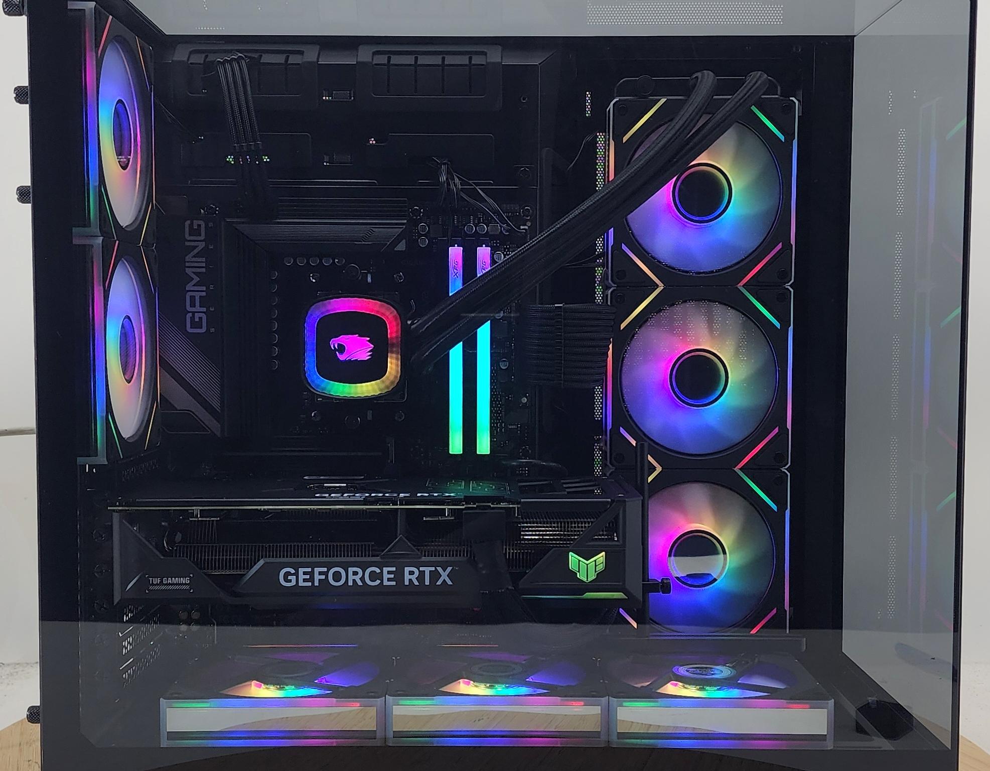 Gaming PC Ryzen 7 9700X 32GB RAM 1TB SSD RTX 4070 Ti SUPER 16GB Win11 Computer